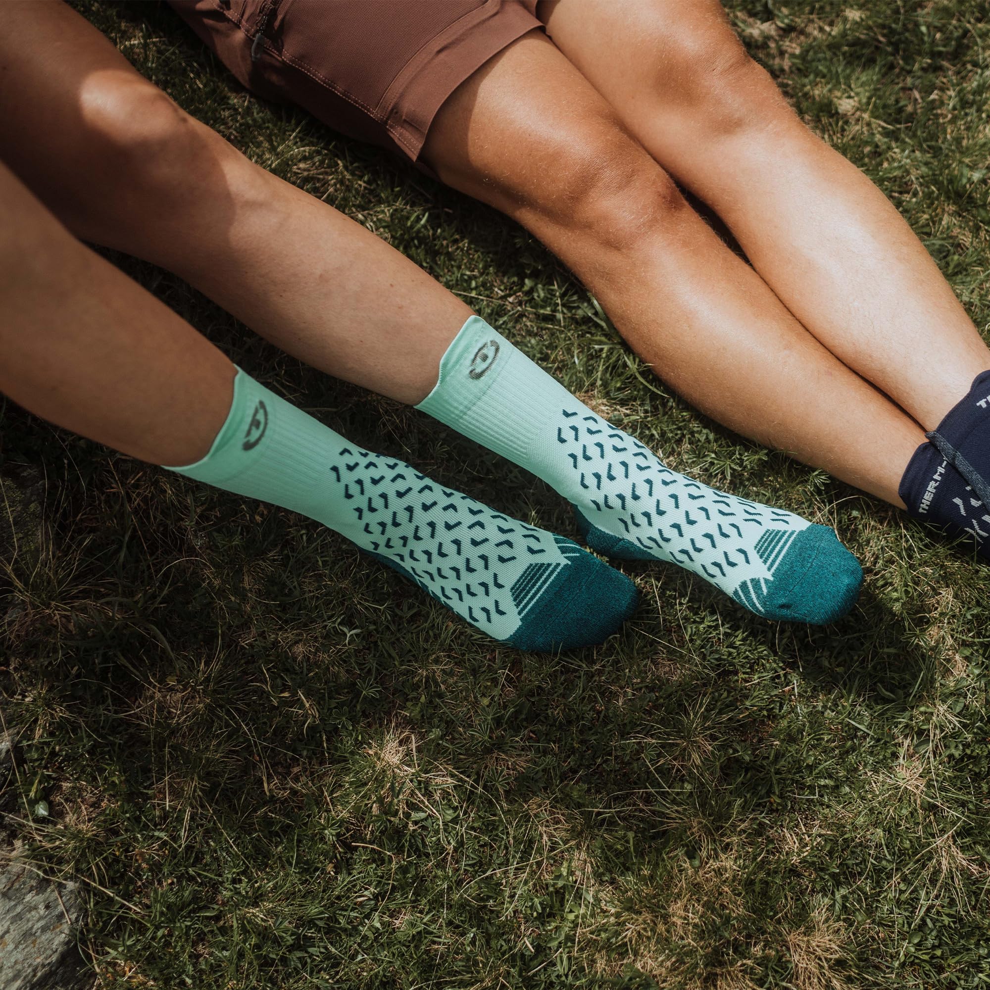 Therm-ic Wandersocken für Damen, Dünn und Leicht, Outdoor UltraCool Crew, Feuchtigkeitsableitend und Atmungsaktiv, trockene Füße, 3er-Pack