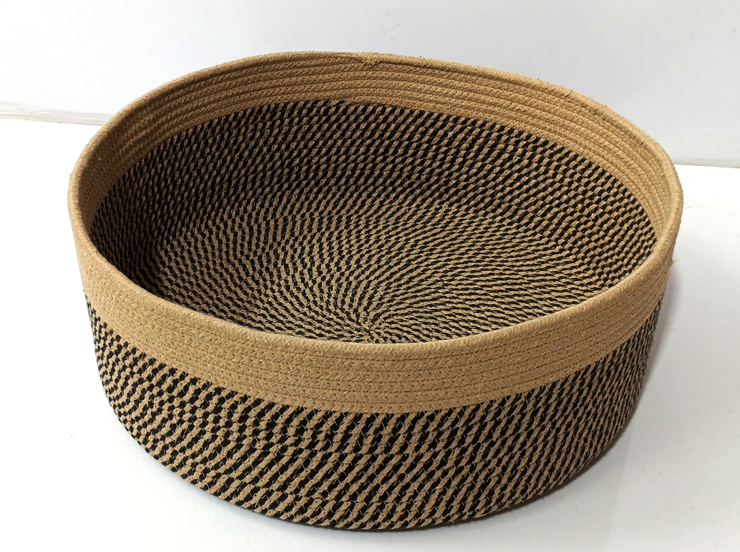 MAIEBS™~Premium Cotton Rope Woven Cat Bed Basket,Comfort Puppy Cool Small Dogs for Washable Round Sleeping House Bed for Cat Puppies Rabbits and Small Pets (Size 14x14x5 Inch) Color Black&Beige (B0DG2W8TX2) Amazon Price History, Amazon Price Tracker