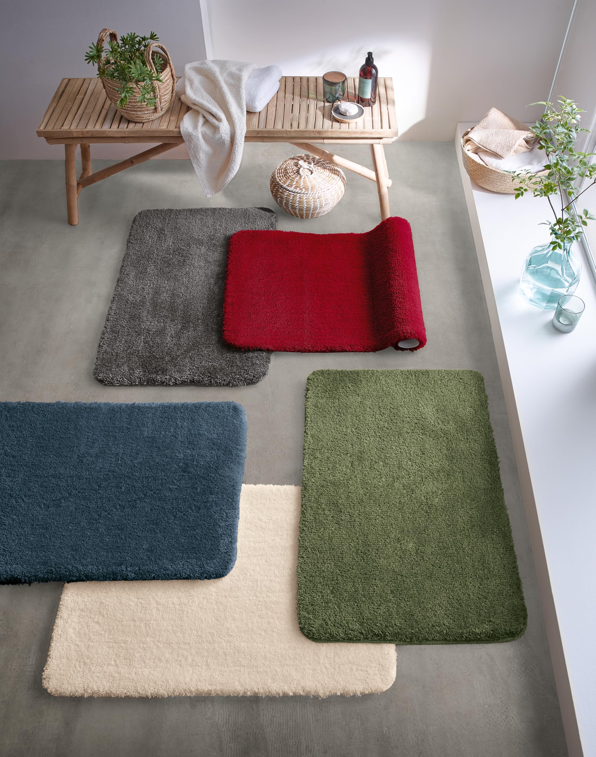 Kleine Wolke Badteppich Marco Anthrazit 60 x 90 cm | Rutschhemmende Unterseite, für Fußbodenheizung, maschinenwaschbar, 100% Polyester