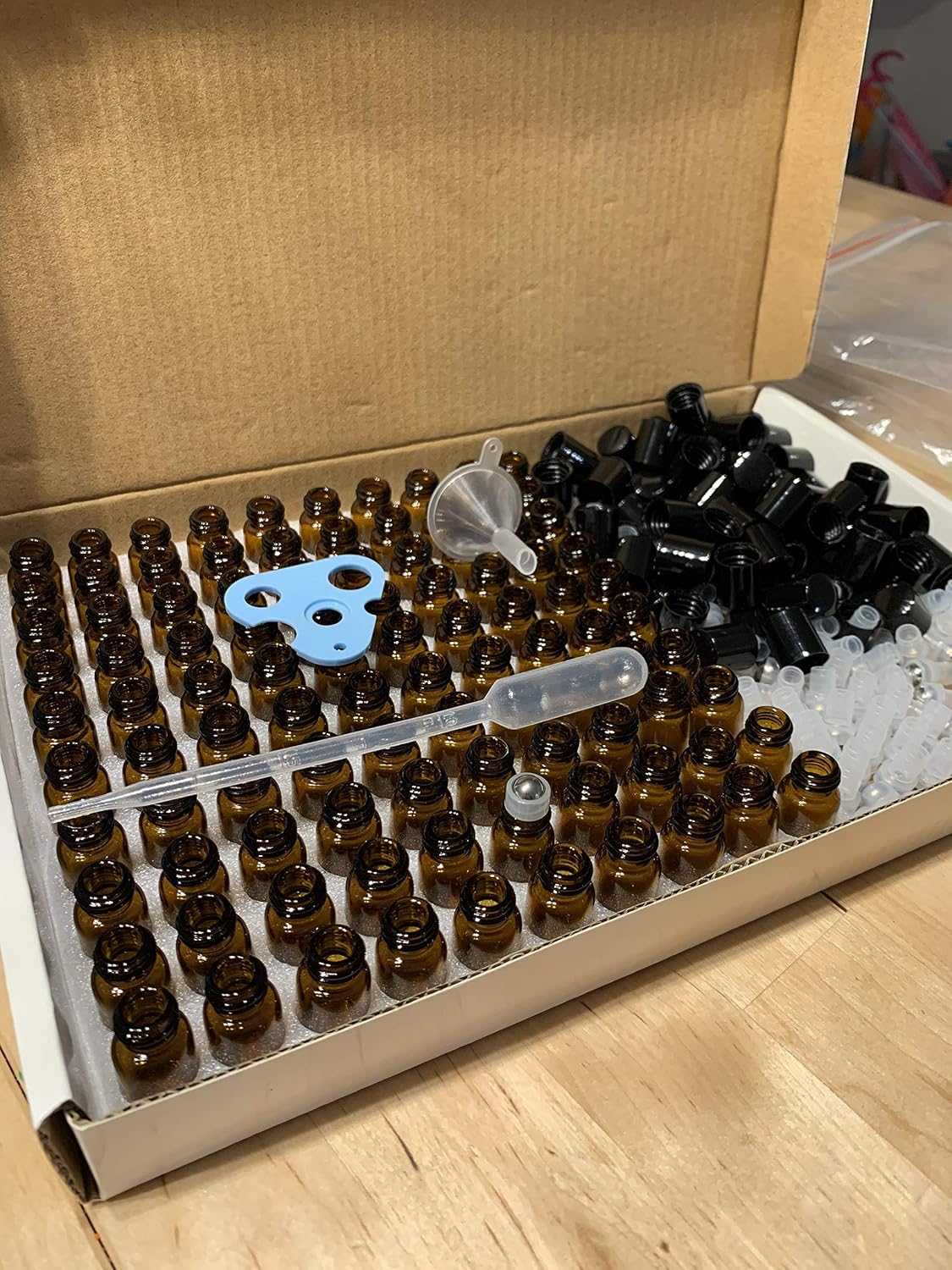 Essential Oils Roller Bottles 100pcs 2ml 5/8 Dram Glass Roller Bottles Refillable Essential Oil Roller Bottles Amber, Stainless Steel Roller Balls, Sample Roll On Bottles, Mini Roller Bottles, Vials