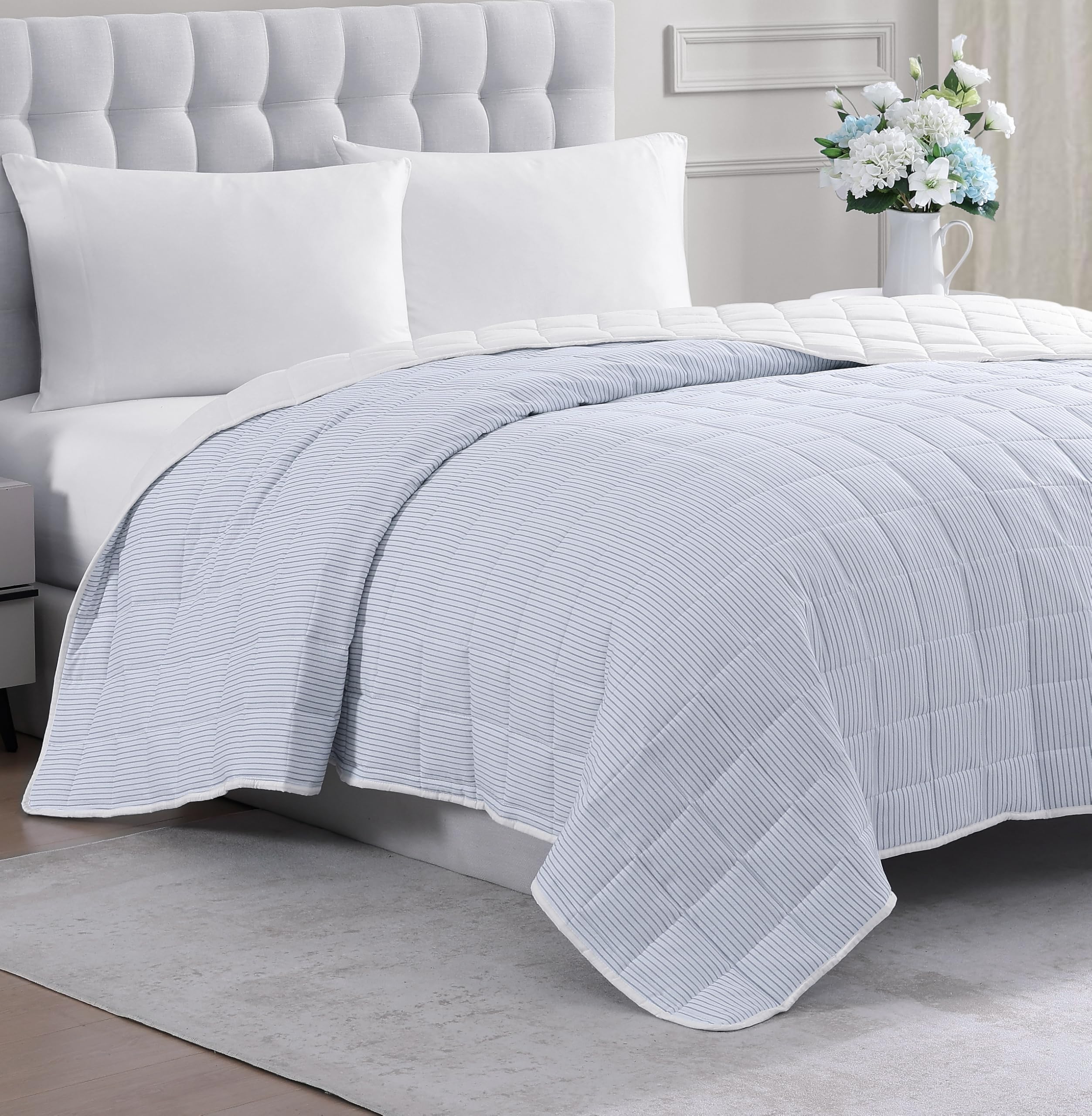 Casa Platino Quilted Blanket