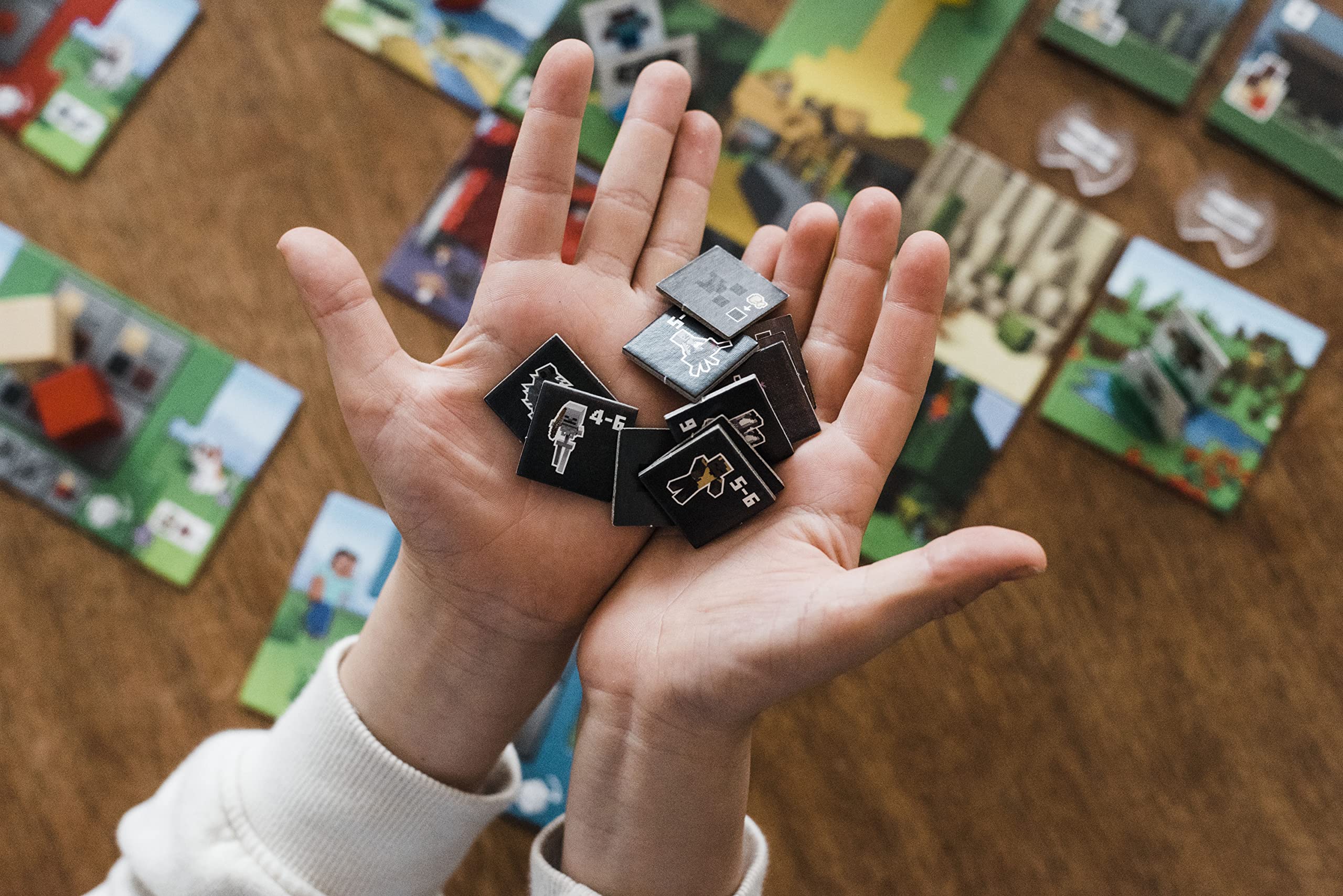 Ravensburger, Juego de mesa Minecraft para niños - Salva el pueblo