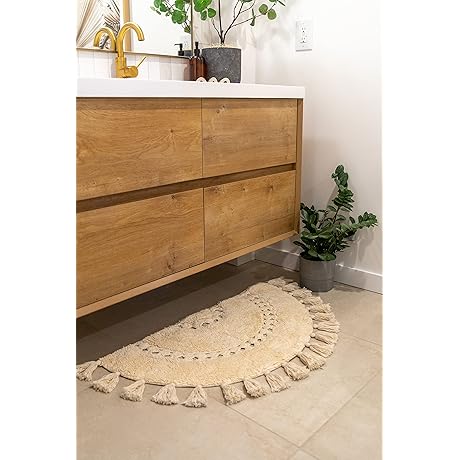 BIEN BEAU Half Circle Boho Rug with Tassels for your Bathroom