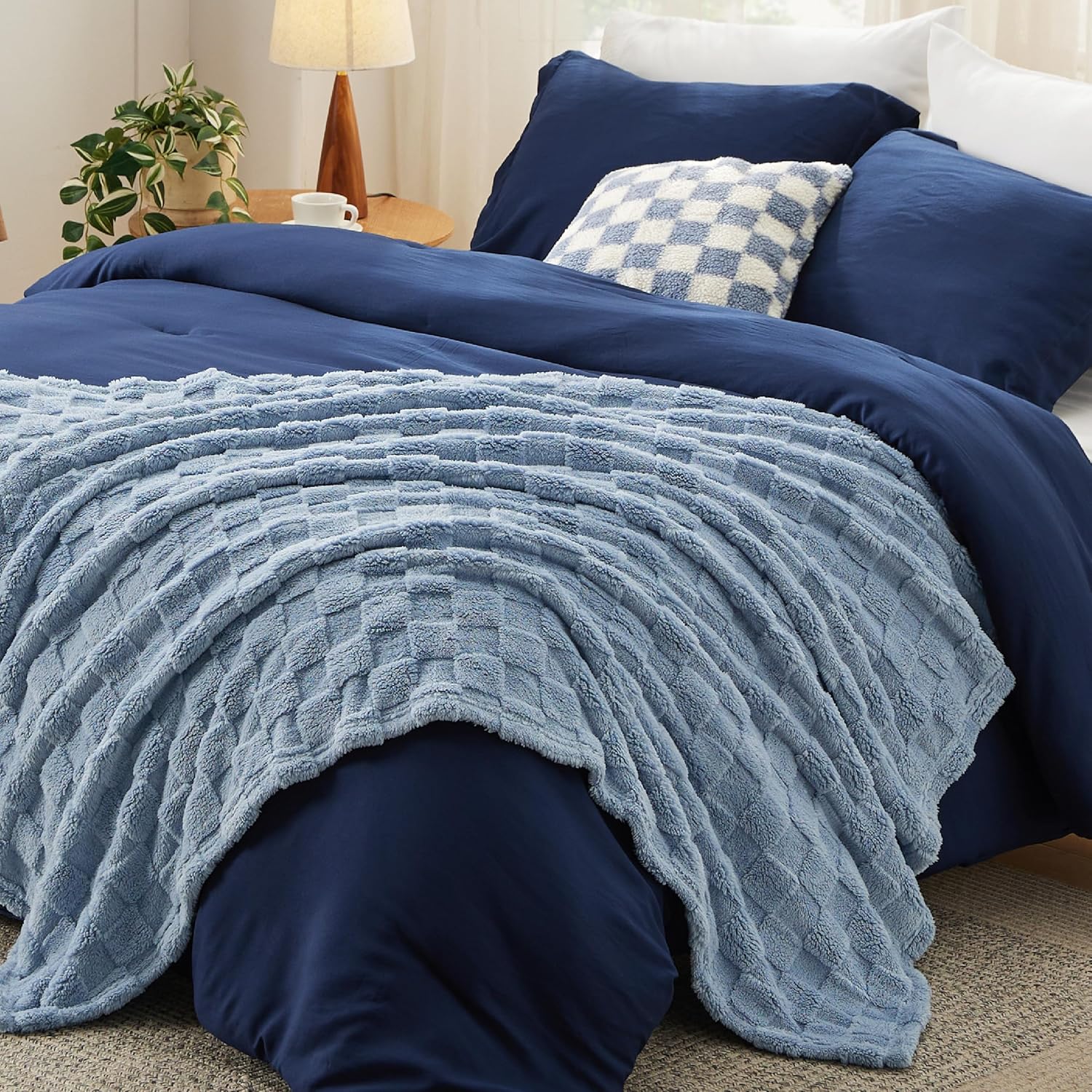 Bedsure King Comforter Set 5 Pieces - Bed in a Bag with Checkered Throw Blanket and Decorative Pillow, Lightweight Bedding Comforter Sets, All Season Boho Bedding, Navy Blue