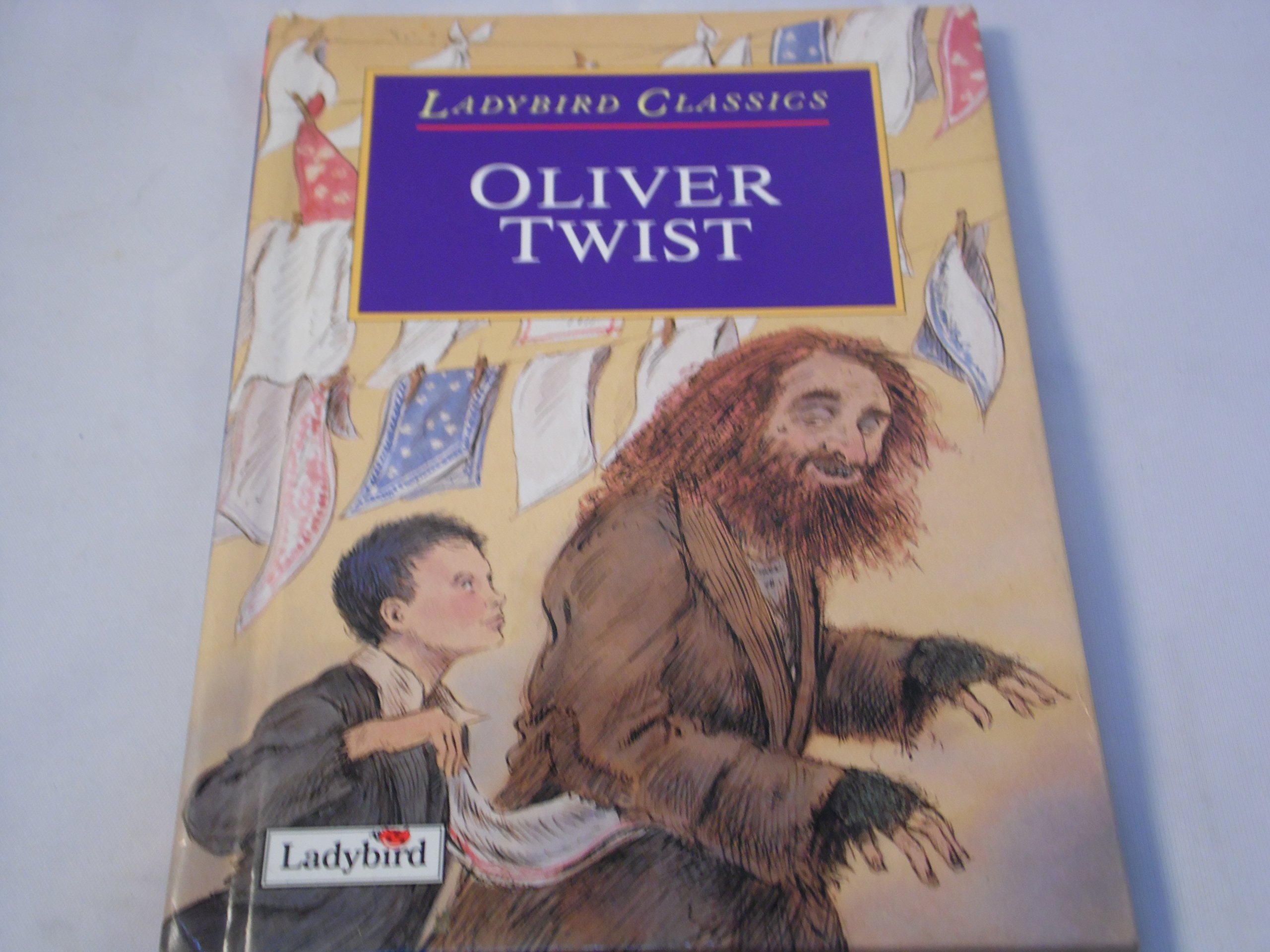 Oliver Twist (Ladybird Classics)