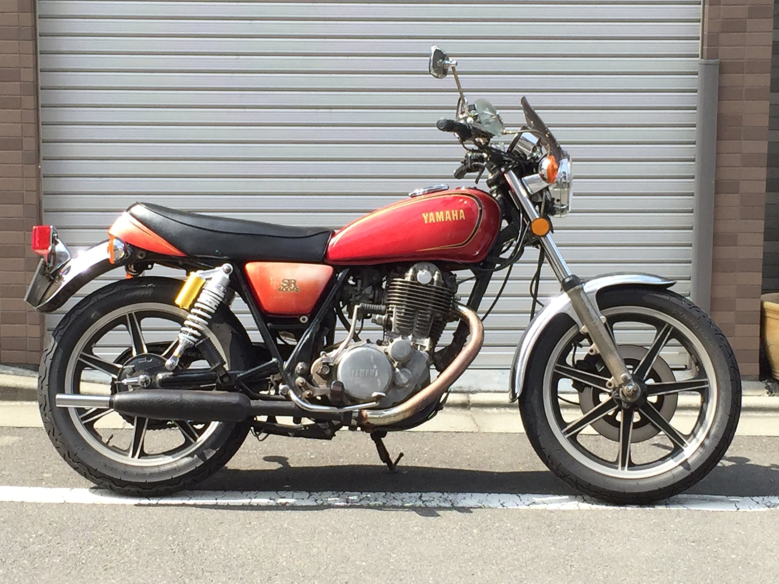 YAMAHA SR400 RH03Jショートリアサスペンション