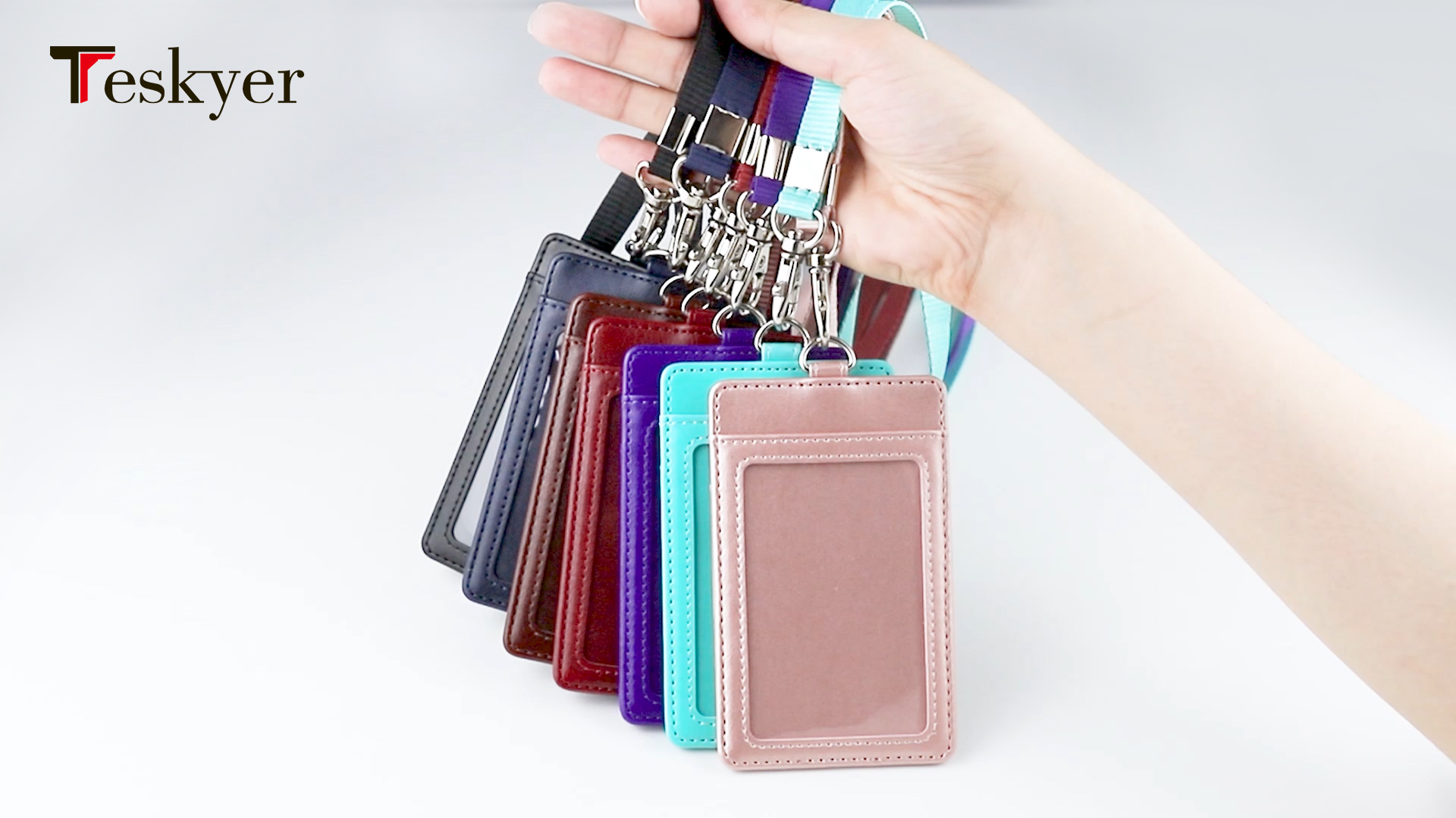 HONZUEN ID Carte Porta Badge in Pelle PU con Cordoncino, Lanyard con Porta Badge e Bobina HONZUEN ID Carte Porta Badge in Pelle PU con Cordoncino, Lanyard con Porta Badge e Bobina