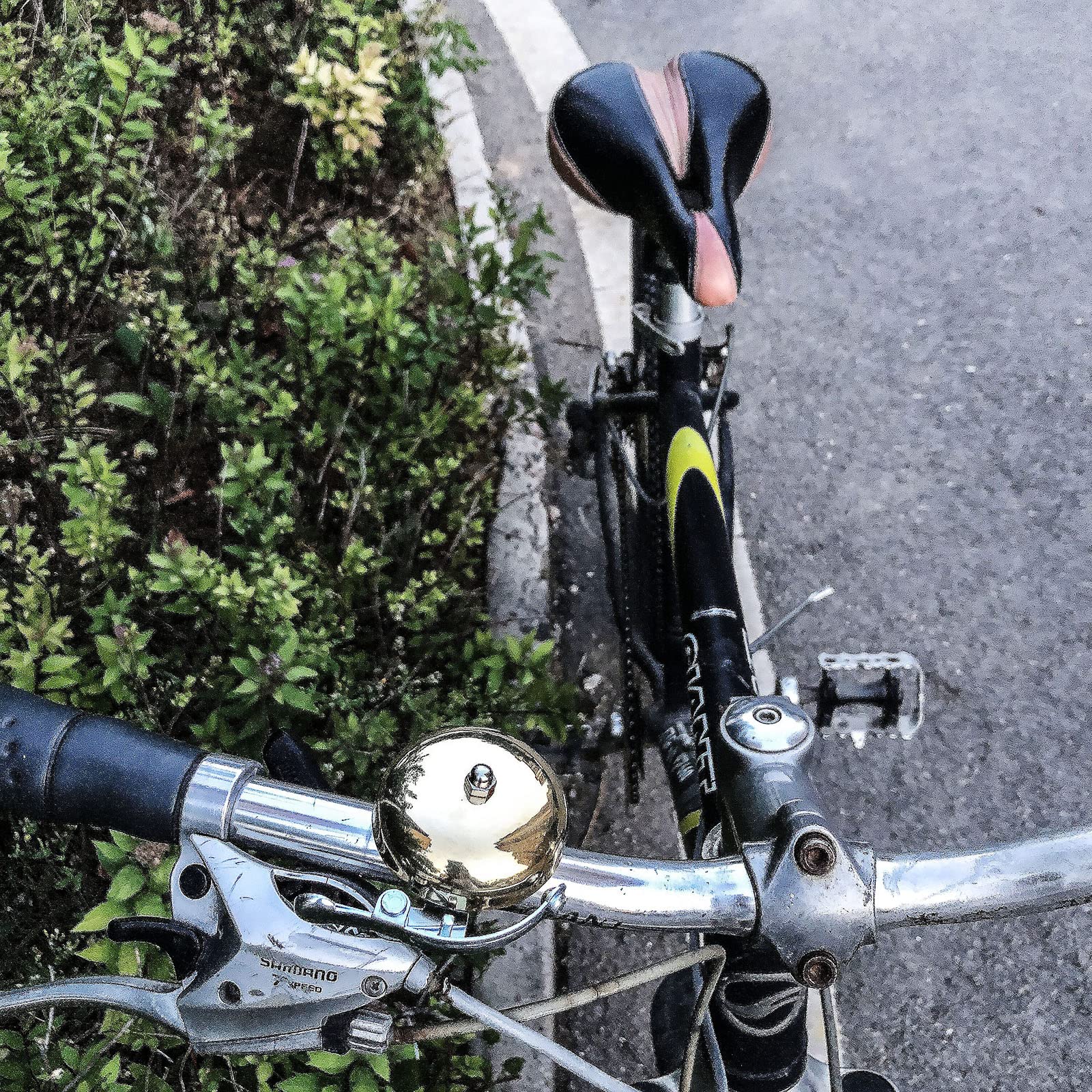 Amazon | SUNNANDAEG クラシックバイクベル 真鍮製自転車ベル 右利きと