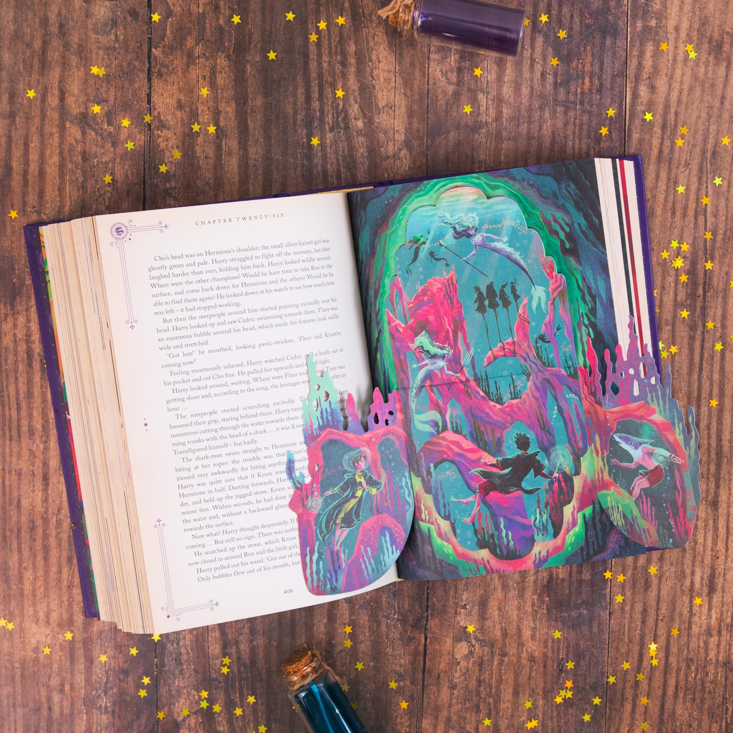 Harry Potter and the Goblet of Fire: A sumptuously illustrated gift book with magical interactive surprises (Interactive Illustrated Edition)