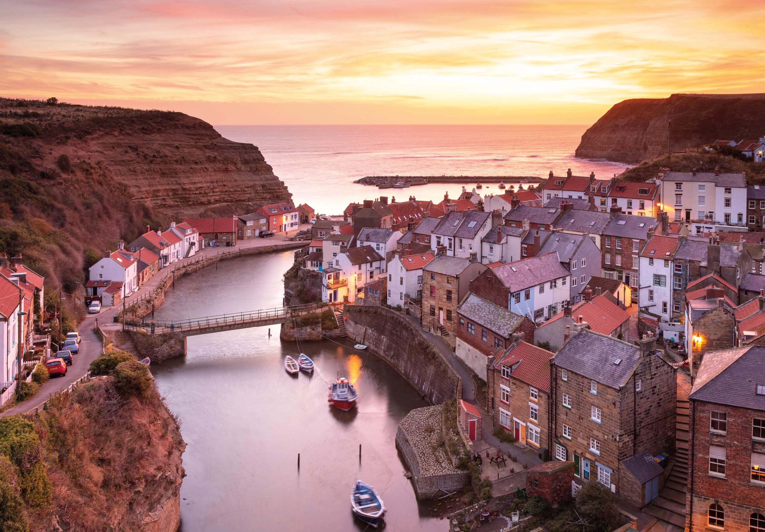 Staithes the View 1000 Piece Jigsaw Puzzle; British Landmarks; Eco-Friendly, Gift for Adults & Families, 69x48 cm