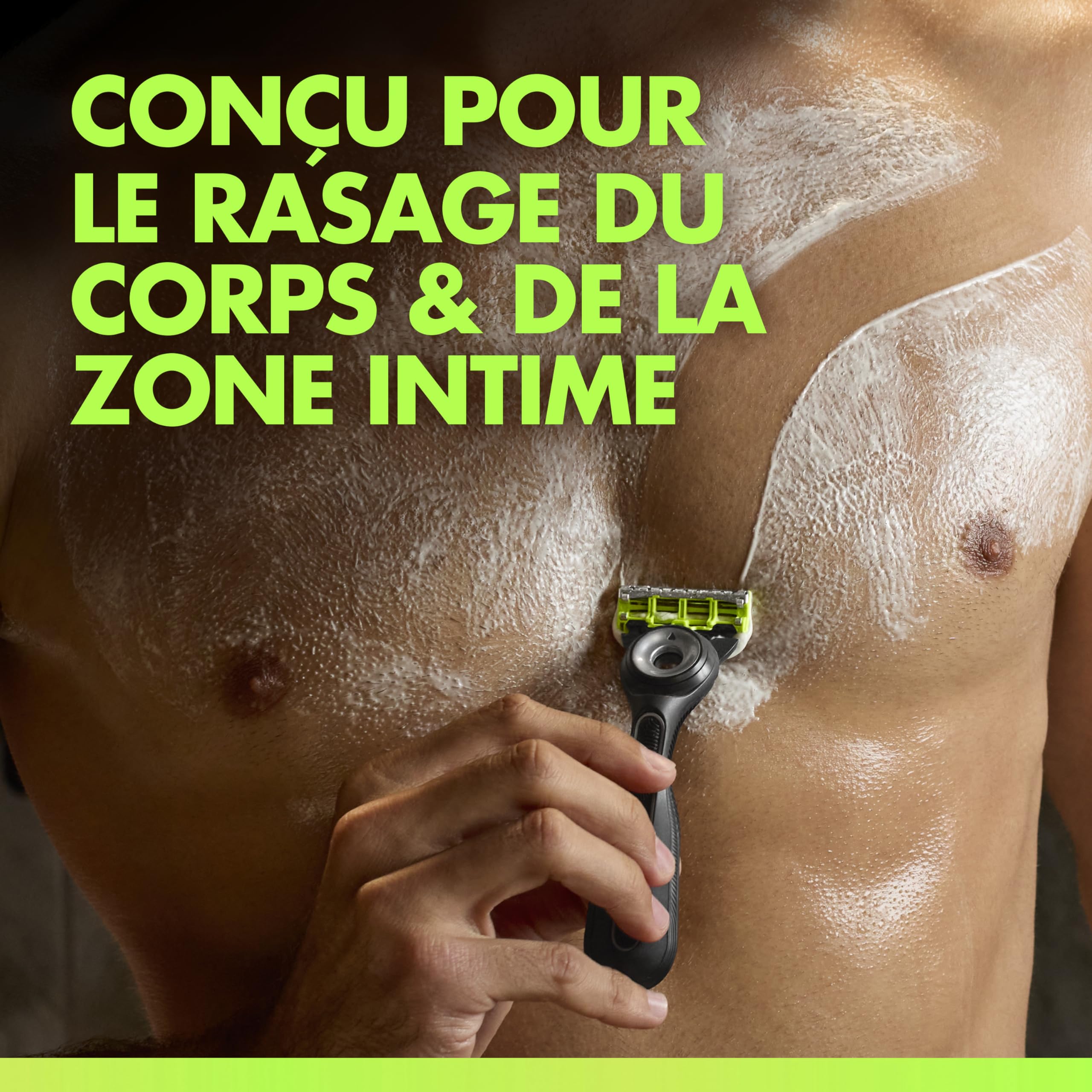 Gillette Labs Body + Intimate Rasoir Intime Homme, 4 Cartouches, Noir – Conçu pour le Rasage du Corps et du Pubis, Lames avec une Barre Anti-Poils Incarnés et Irritation, Manche Facile à Gripper