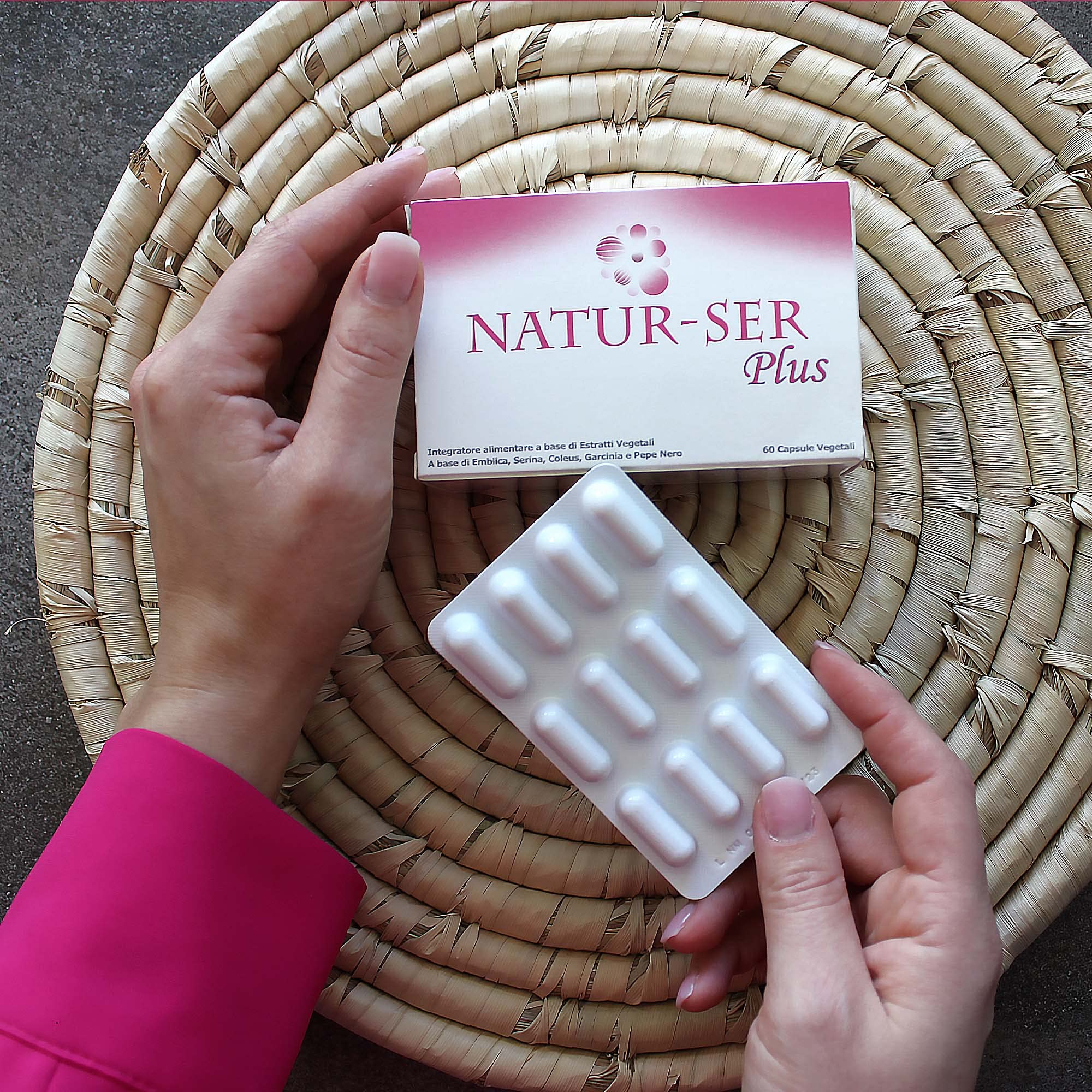 Naturamla - Natur-Ser Plus, Integratore Alimentare a Base di Estratti Vegetali, Contribuisce al Fisiologico Mantenimento del Controllo del Peso - Made In Italy - 60 Compresse