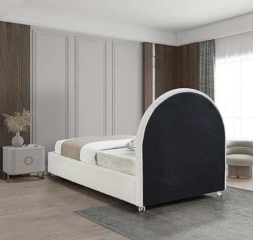 Miniatura 7 de Meridian Furniture Milo Collection Modern  Tapizado de tela de boucle contemporánea con cabezas de clavo y tapa de latón en las piernas, individual,