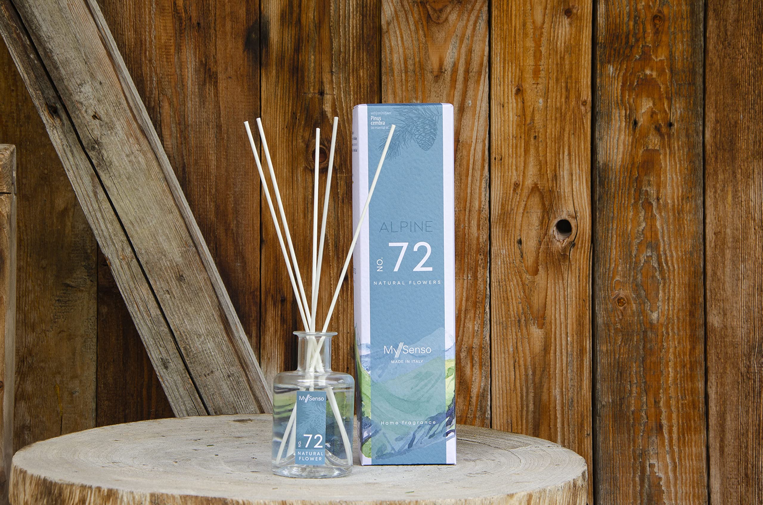 MySenso Alpine - N°72 Natural Flowers - Diffusore a bastoncini con olio di pino cembro biologico - fragranza alpina per casa e ambiente - profumo fresco, fiorito – confezione regalo sostenibile