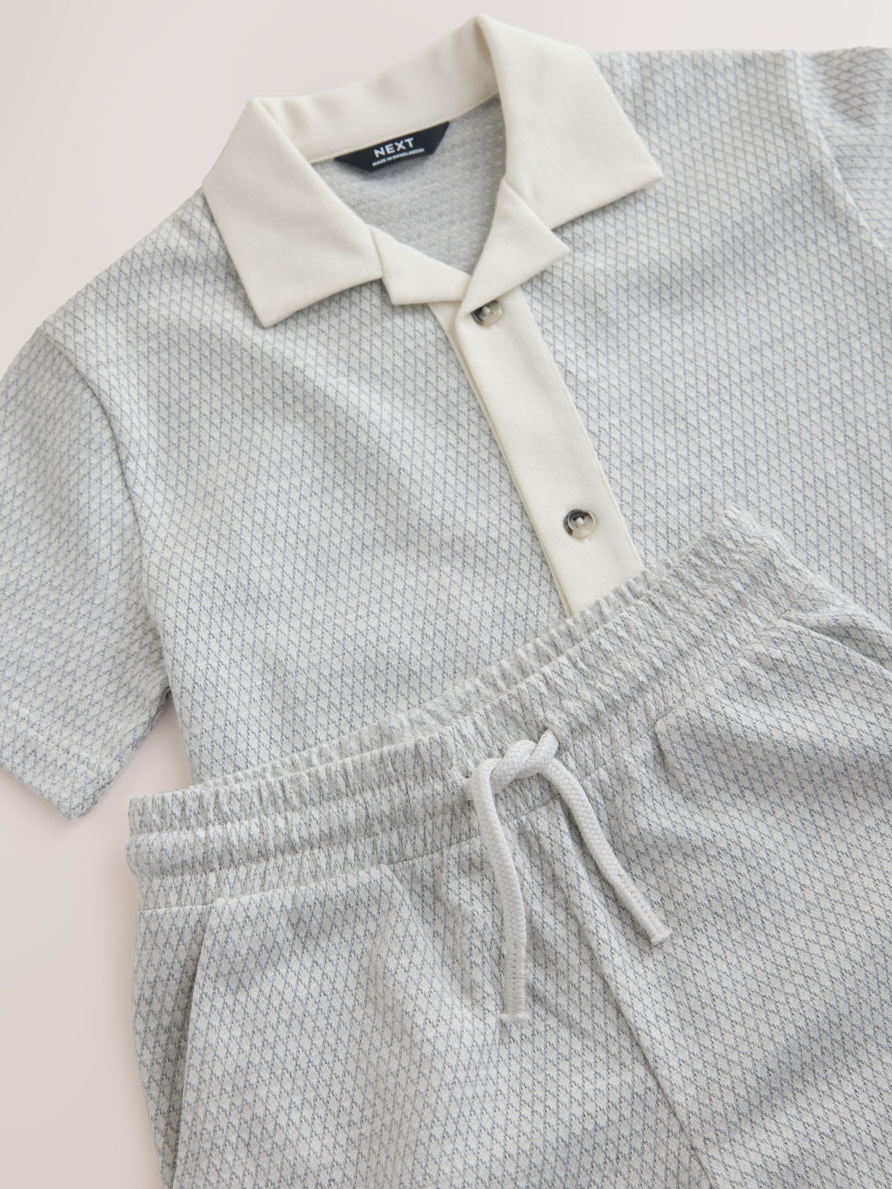 NEXT Jungen Durchgeknöpftes Hemd mit Revers und Shorts im Set
