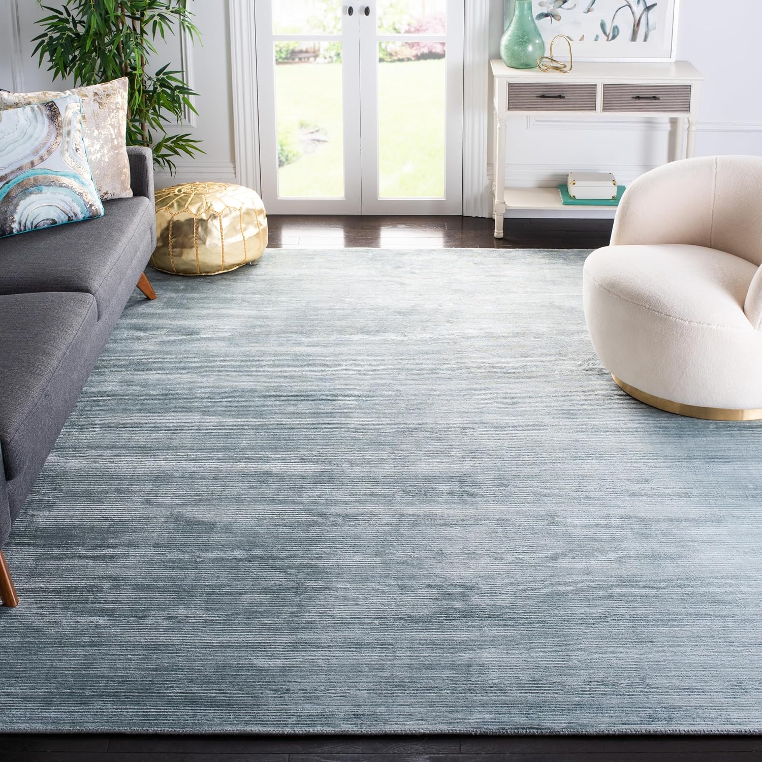 SAFAVIEH Mirage Collection Area Rug - 5' x 8', White, Handmade Modern Viscose, Ideal for High Traffic Areas in Living Room, Bedroom (MIR234W)