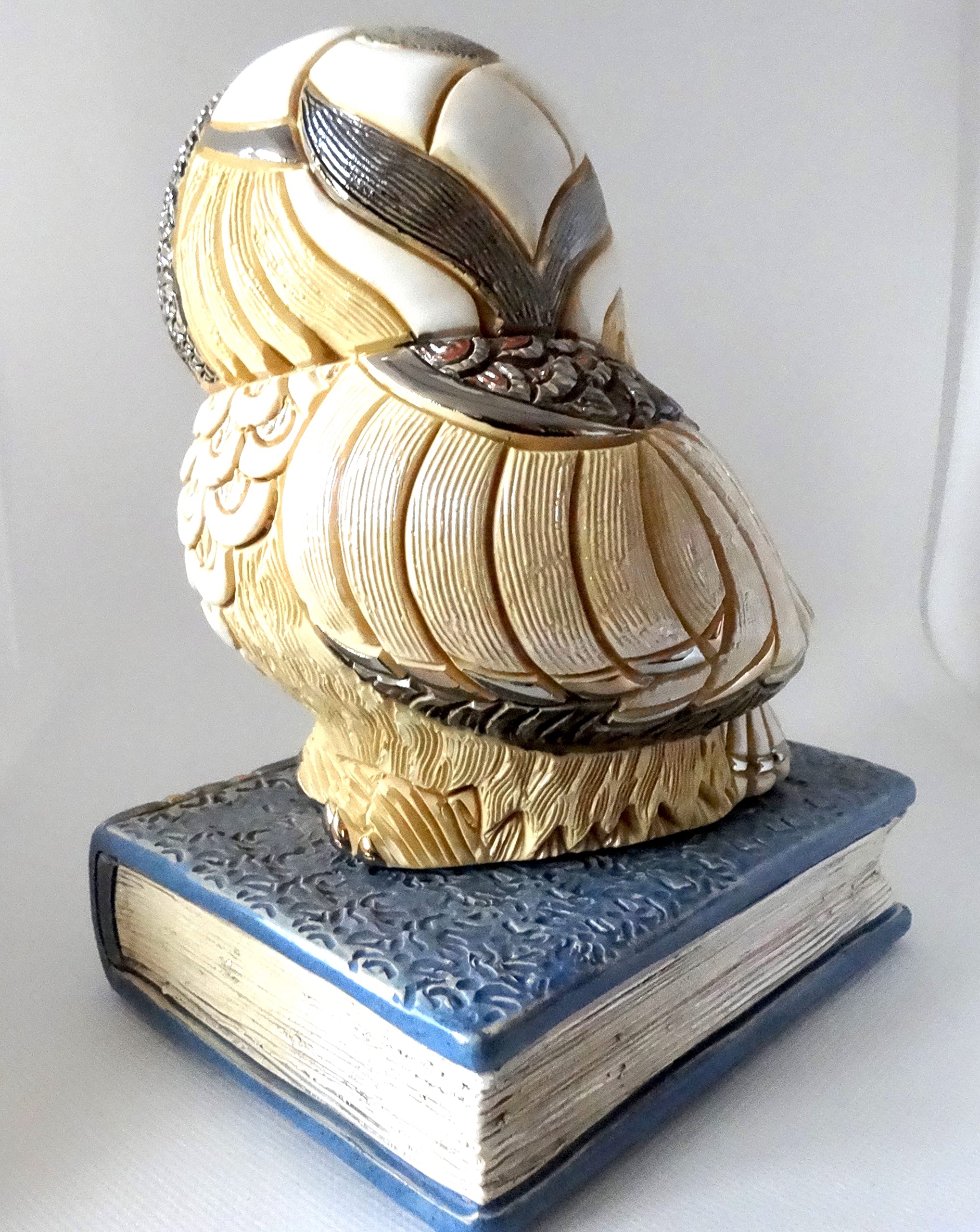 Amazon.co.jp: 手作り彫刻セラミックフクロウの本置物 - De Rosa