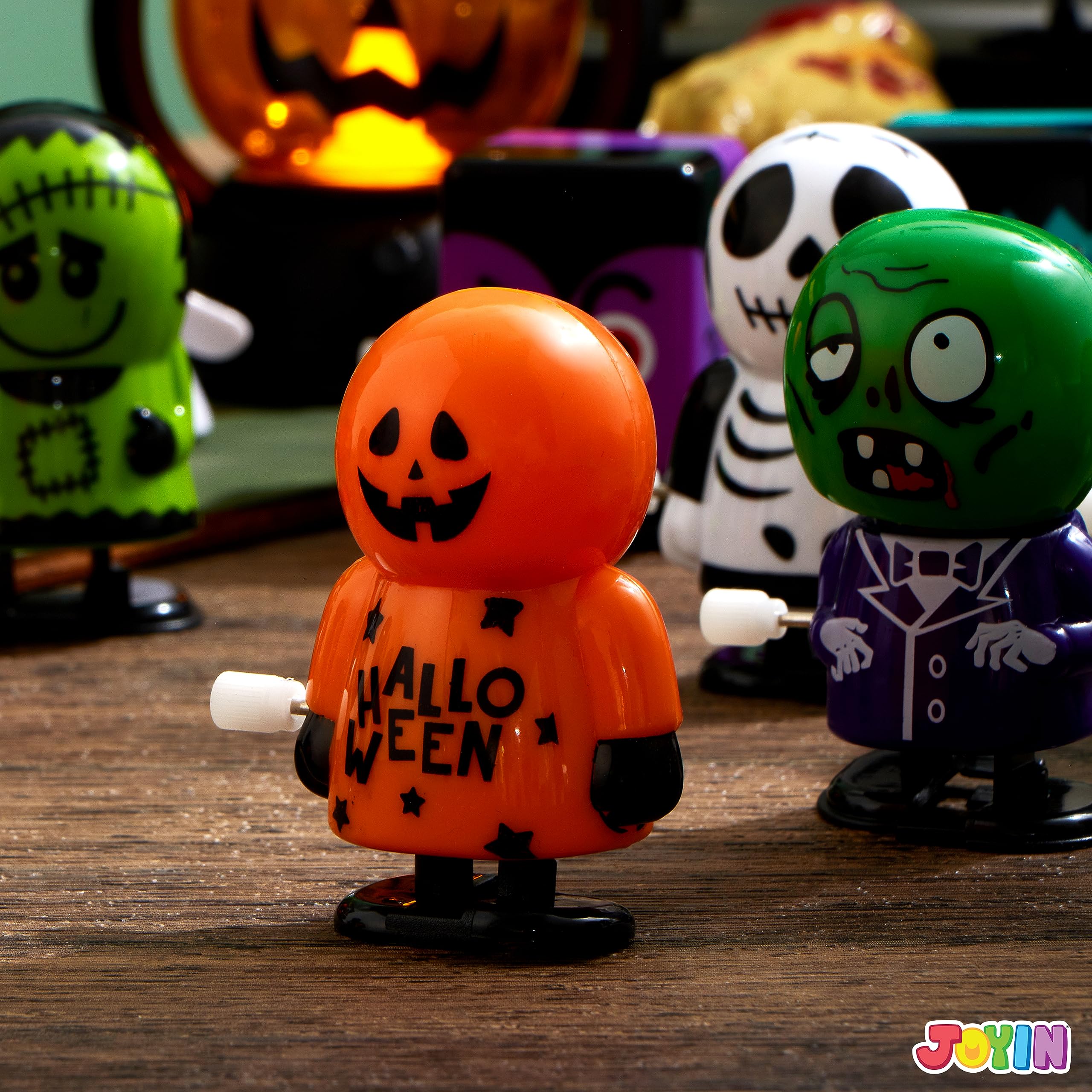 JOYIN Paquete de 24 Pcs Surtidos de Juguetes de Cuerda de Halloween para Relleno de Bolsas
