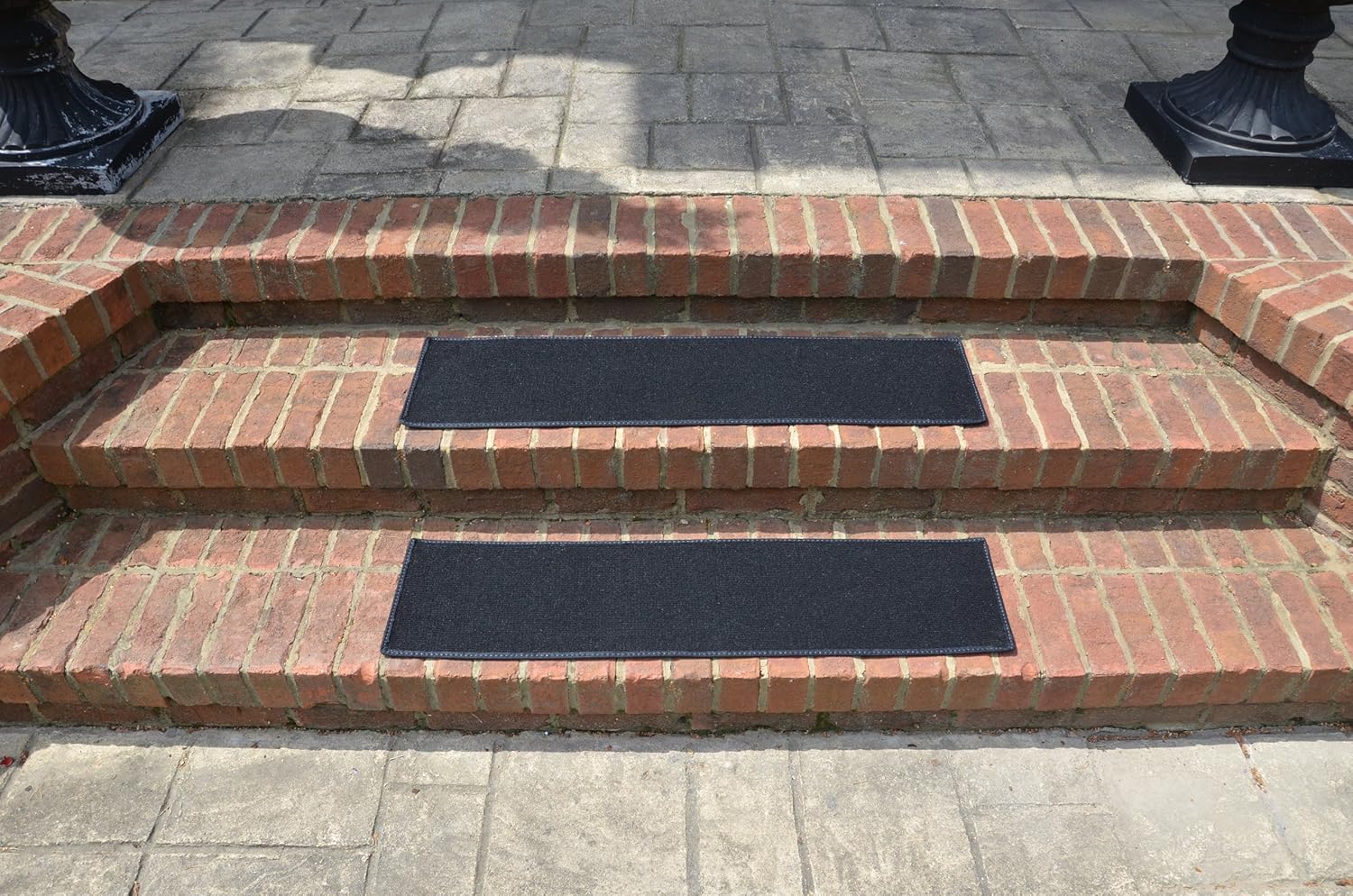 Dean Indoor/Outdoor Non Skid Carpet Stair Treads Color Ebony 36" x 9
