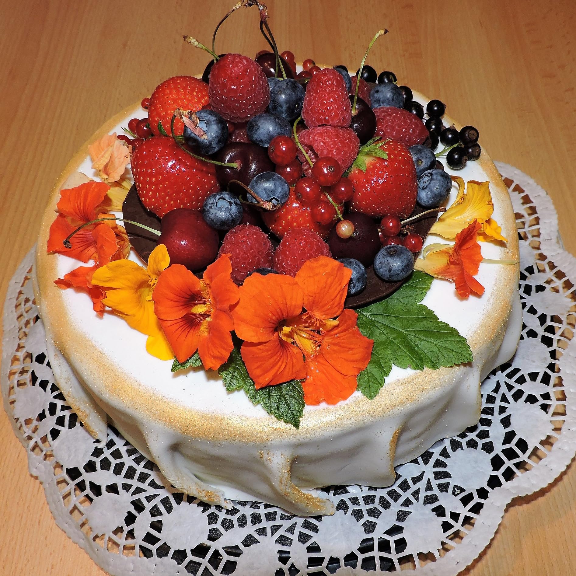 72 Basi Per Torte In Carta COM-FOUR - 3 Misure (21, 26, 30 Cm), Con Decorazione A Pizzo, Per Servire E Decorare - Foto 5