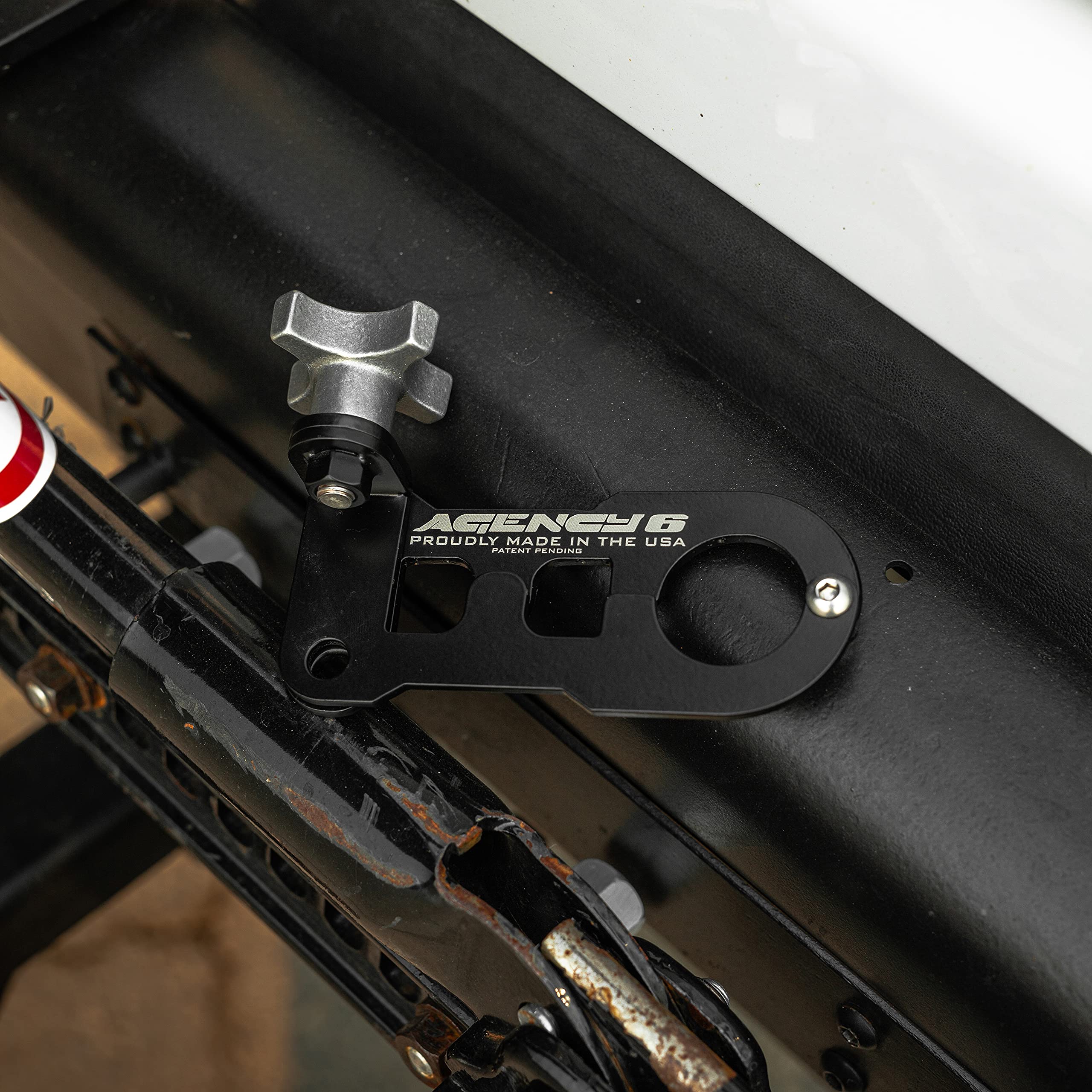 Red Handle Keeper In Black From Hi-Lift - Somar 4X4 - The House Of Jeep - Foto 6