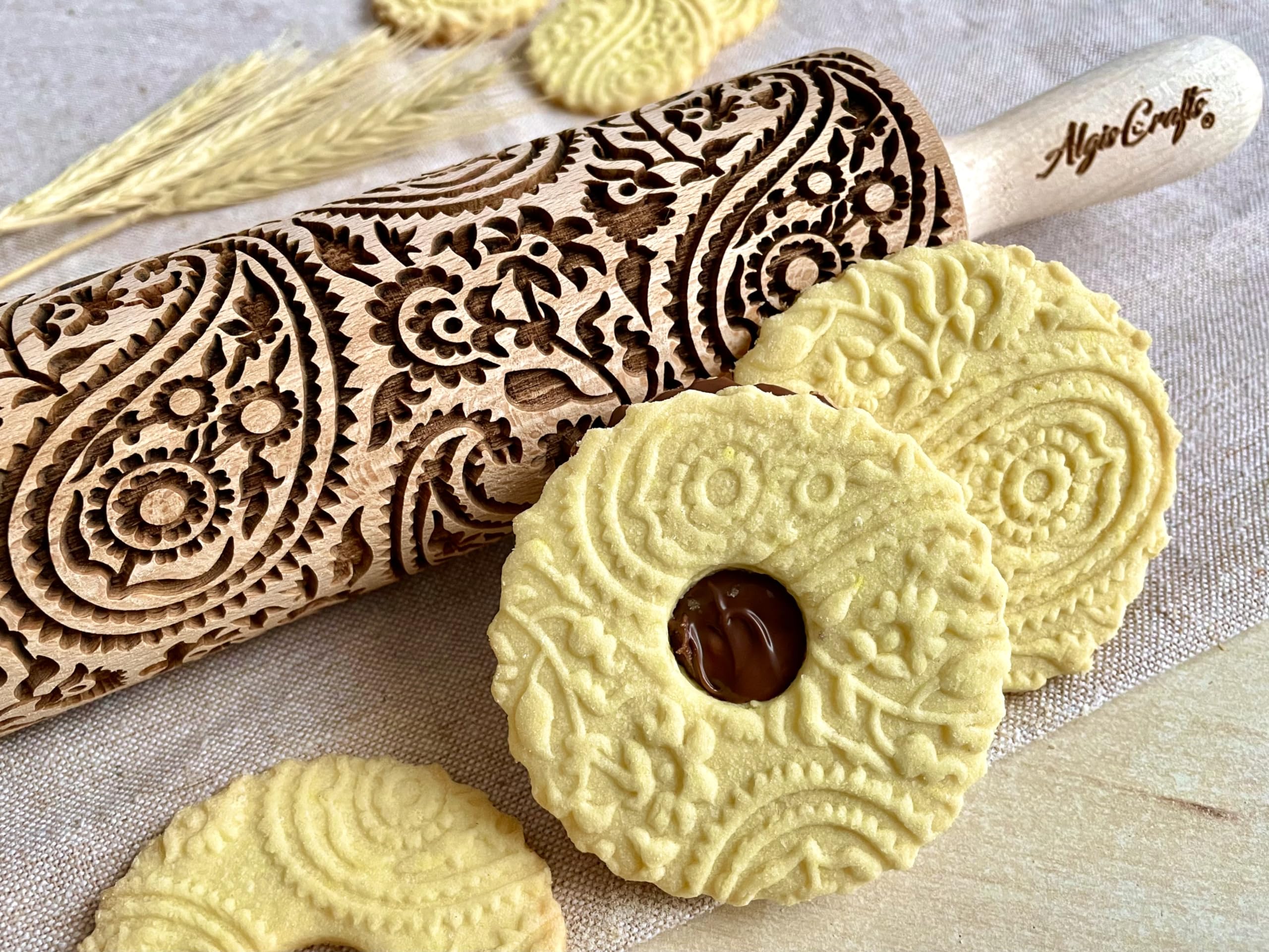 Algis Crafts, PAISLEY Embossed Rolling Pin for Baking Accessories with Laser Engraved Design - Image 3
