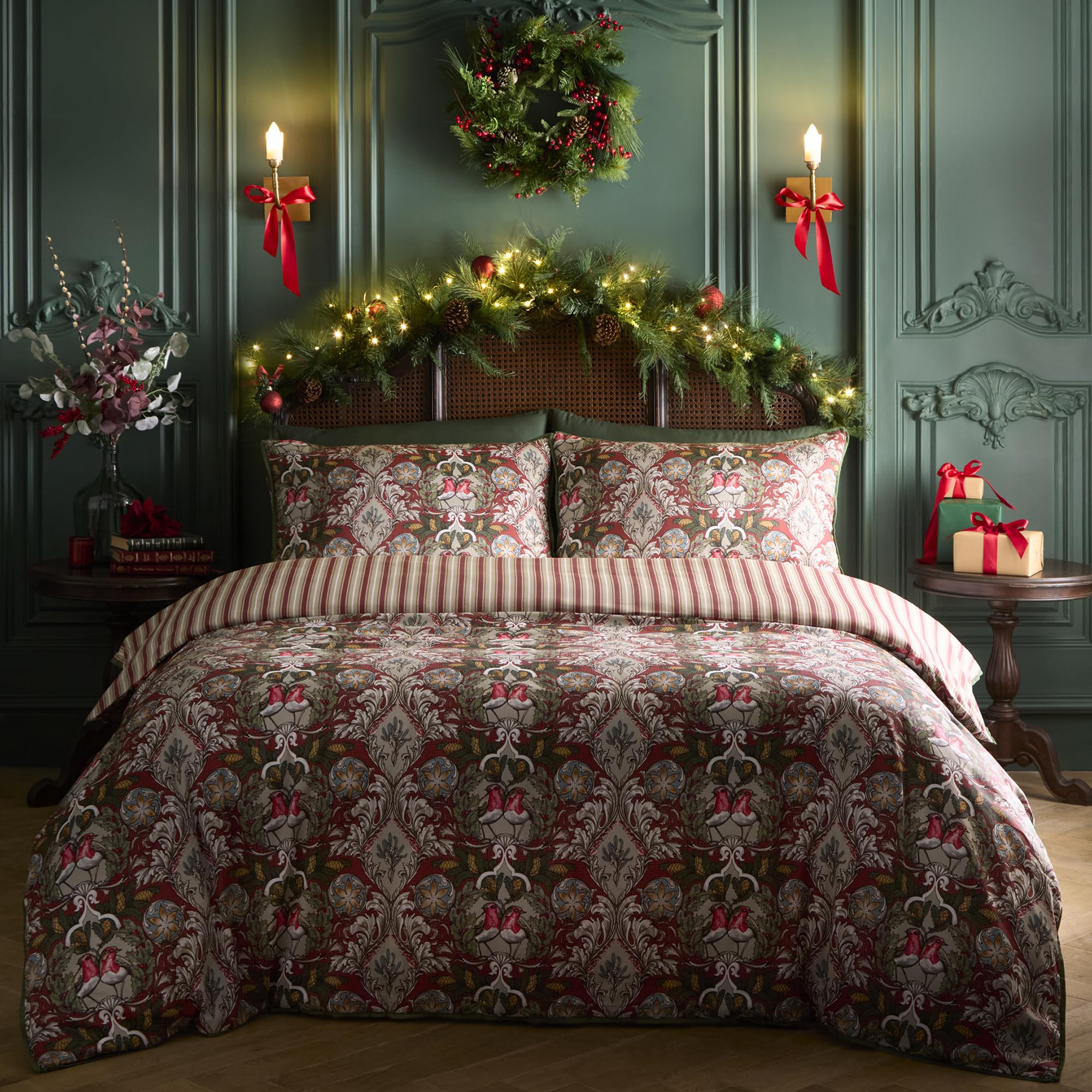 Laurence Llewelyn-Bowen Red 'Festive Robin' 100% Cotton Duvet Cover Set In | : Super King