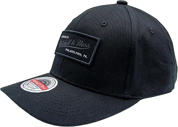 Mitchell & Ness Classic Red Snapback Baseball Cap - Siege Black