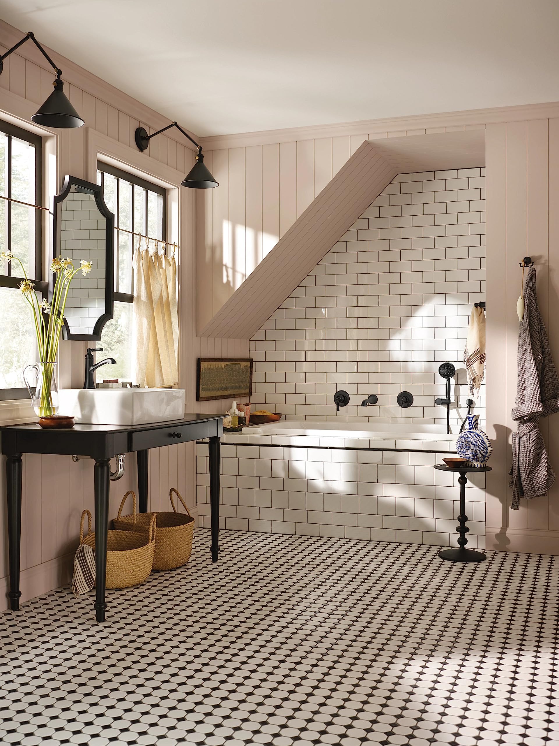 Moen 3636EPBL - Ducha de mano de cuatro funciones con soporte de pared y manguera de 69 pulgadas, color negro mate