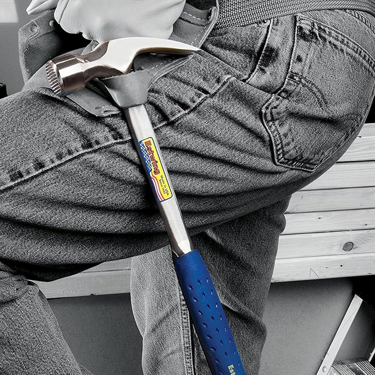 ESTWING Framing Hammer - 30 oz USA Made Long Handle Straight Rip Claw Hammer with Milled Face & Shock Reduction Grip - E3-30SM