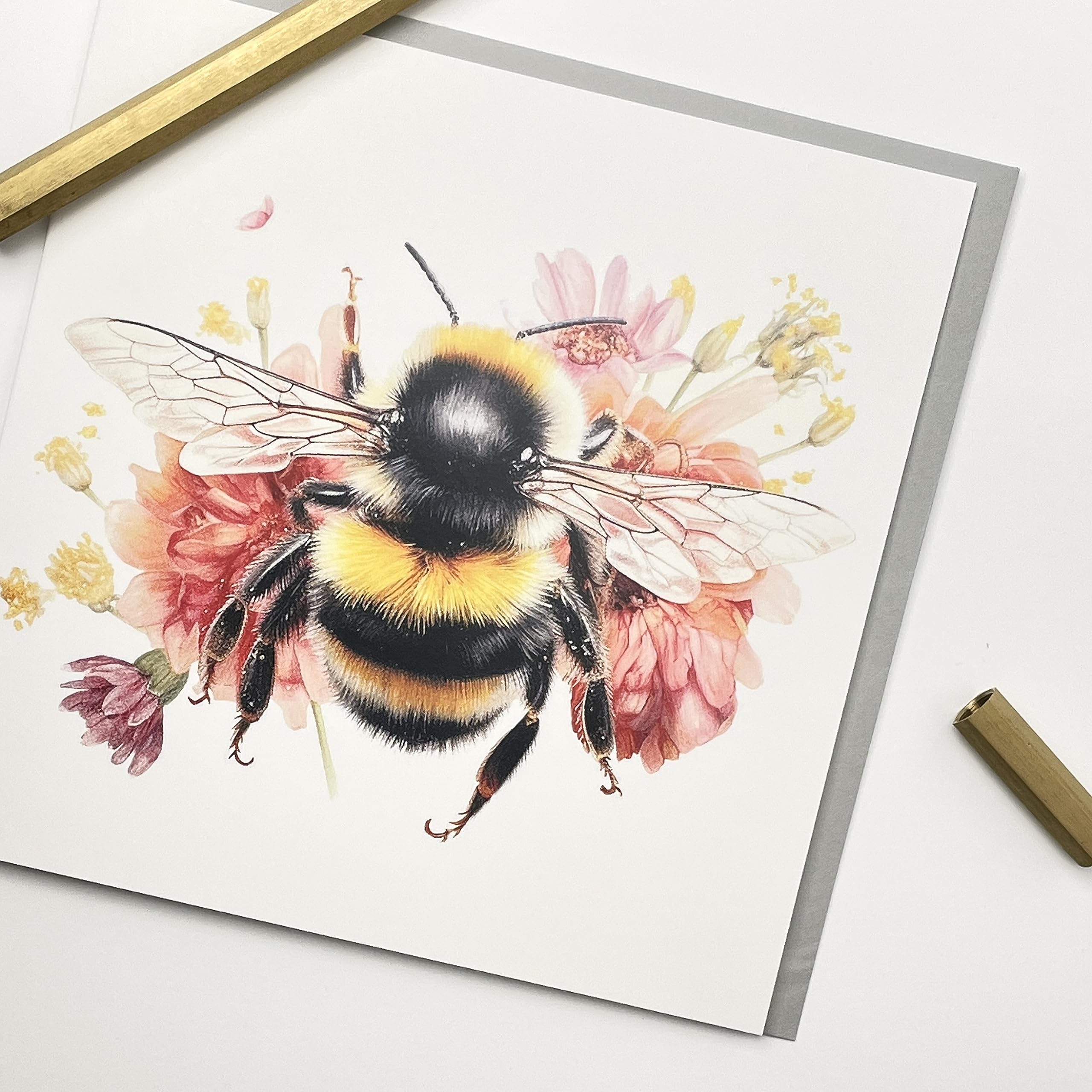 Old English Co. Bumble Bee Geburtstagskarte Für Tochter | Süßes Bienen-Blumen Design | Blanko Innen | Inkl. Umschlag