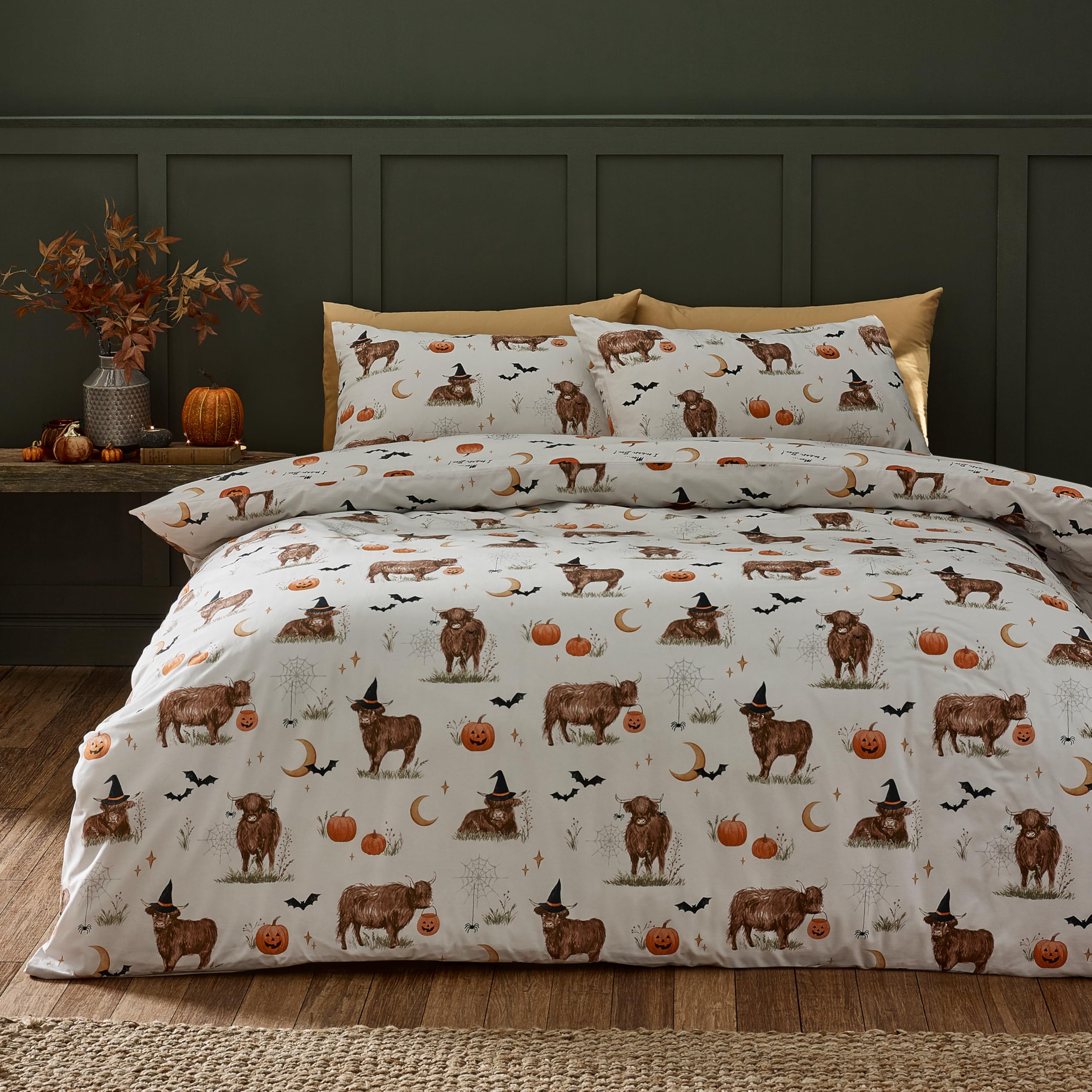 Catherine Lansfield Halloween Highland Cow Reversible Double Duvet Cover Set with Pillowcases Natural