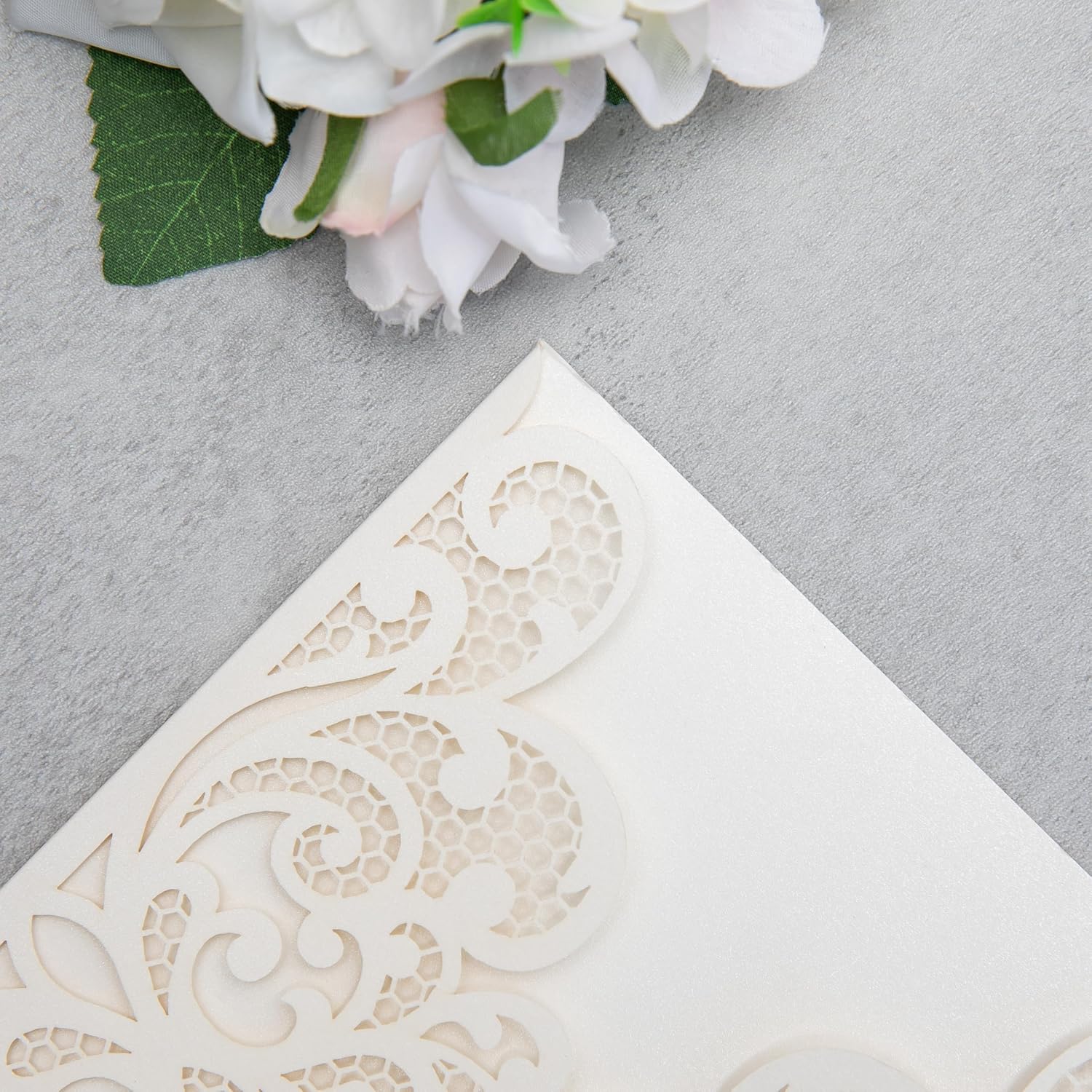 20Pcs 5.12x7.09 inch Laser Cut Wedding Invitation Cards With Envelopes and Ribbons for Quinceanera Bridal Shower Baby Shower Party Invite (lvory)