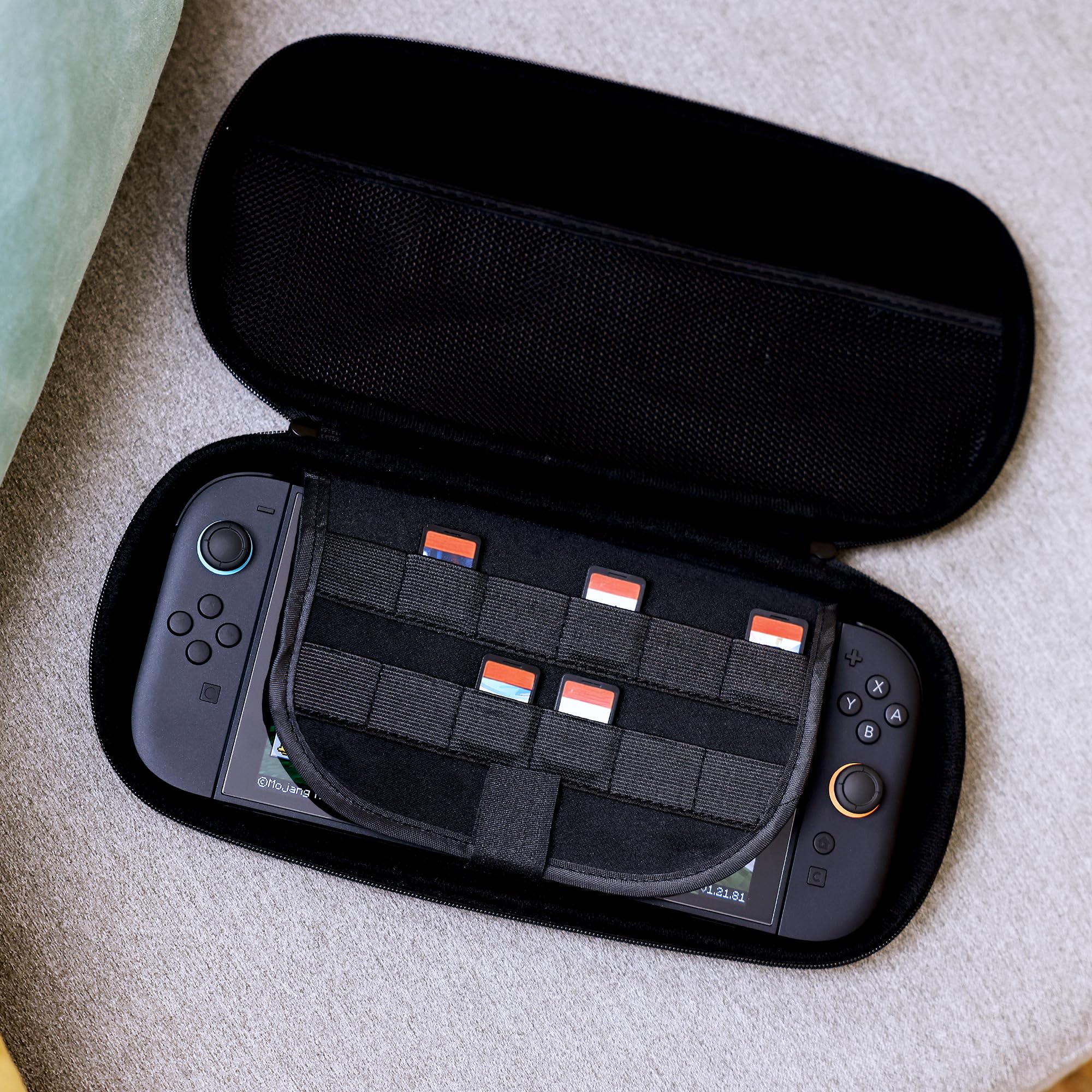 STEALTH Zestaw podróżny z konsolą przenośną kompatybilny z Switch 2