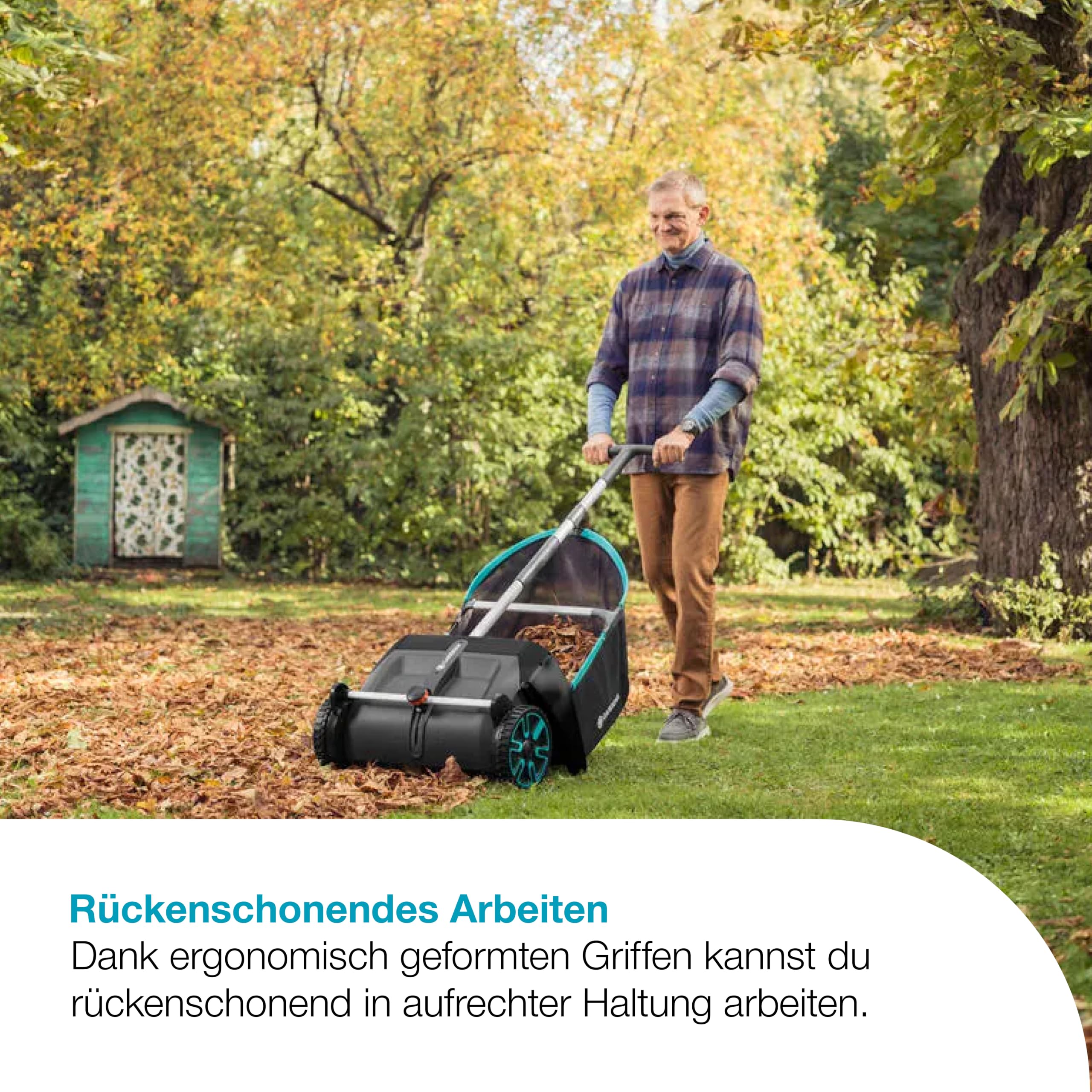 Gardena Laub- und Rasensammler: Kehrmaschine für den Garten, mit entnehmbarem Fangsack, rotierendes Bürstensystem, ergonomischer Griff, geräuscharm (3565-88)