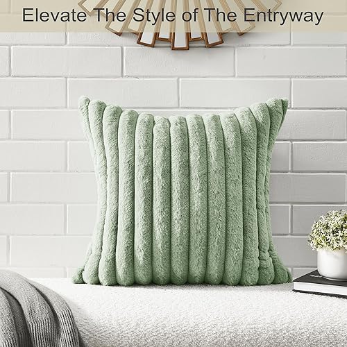 Miniatura 43 de Volcanics Paquete de 1 funda decorativa de felpa de piel sintética de doble cara de 18 x 18 pulgadas, fundas de almohada suaves y esponjosas a rayas