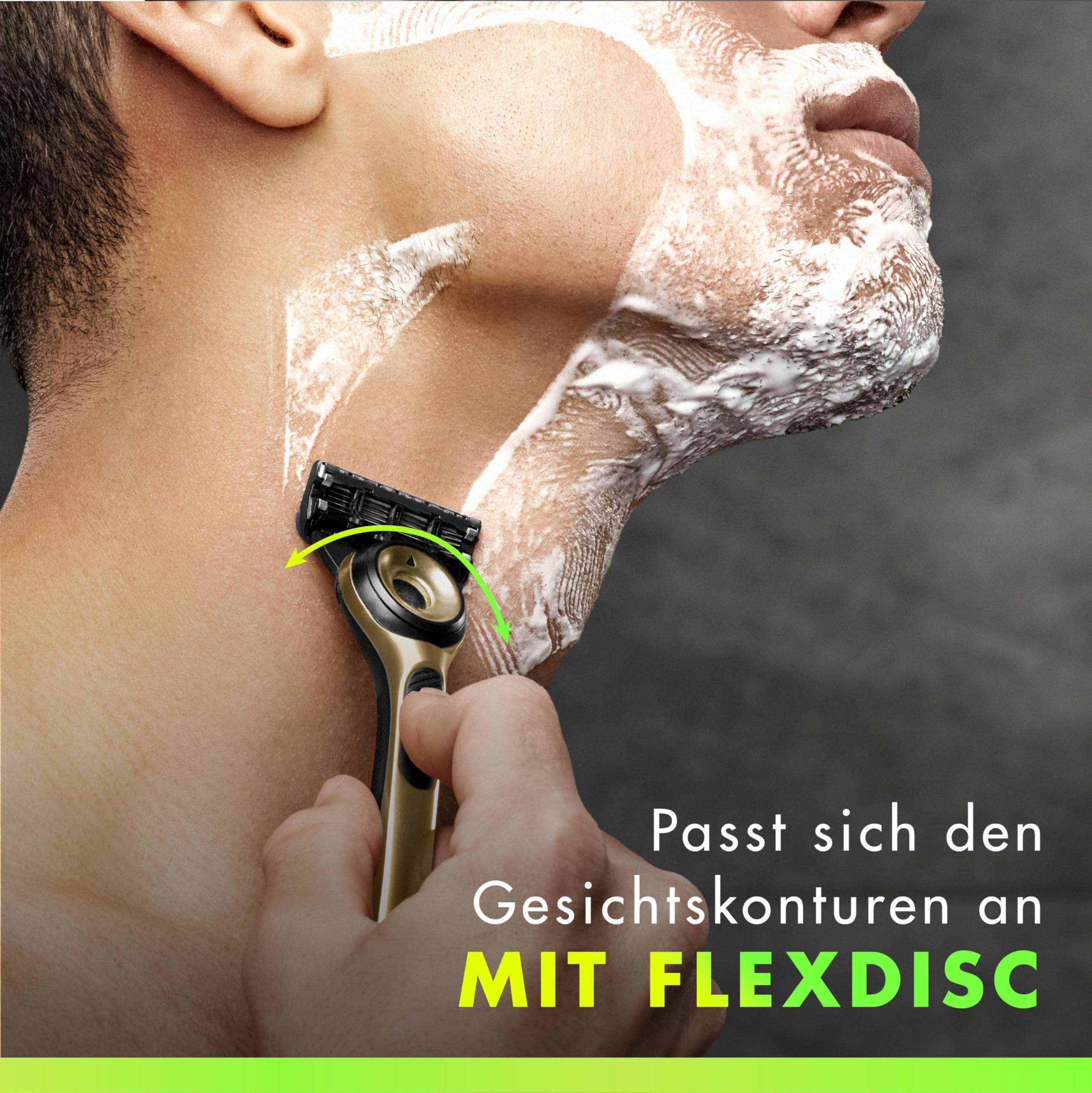 Gillette Labs Rasierer Herren mit Reinigungs-Element, Nassrasierer Männer Champion Gold Edition — Inkl. 1 Handstück, 5 Ersatzklingen und Wandhalterung für Einfache Lagerung Im Badezimmer — Edelstahl