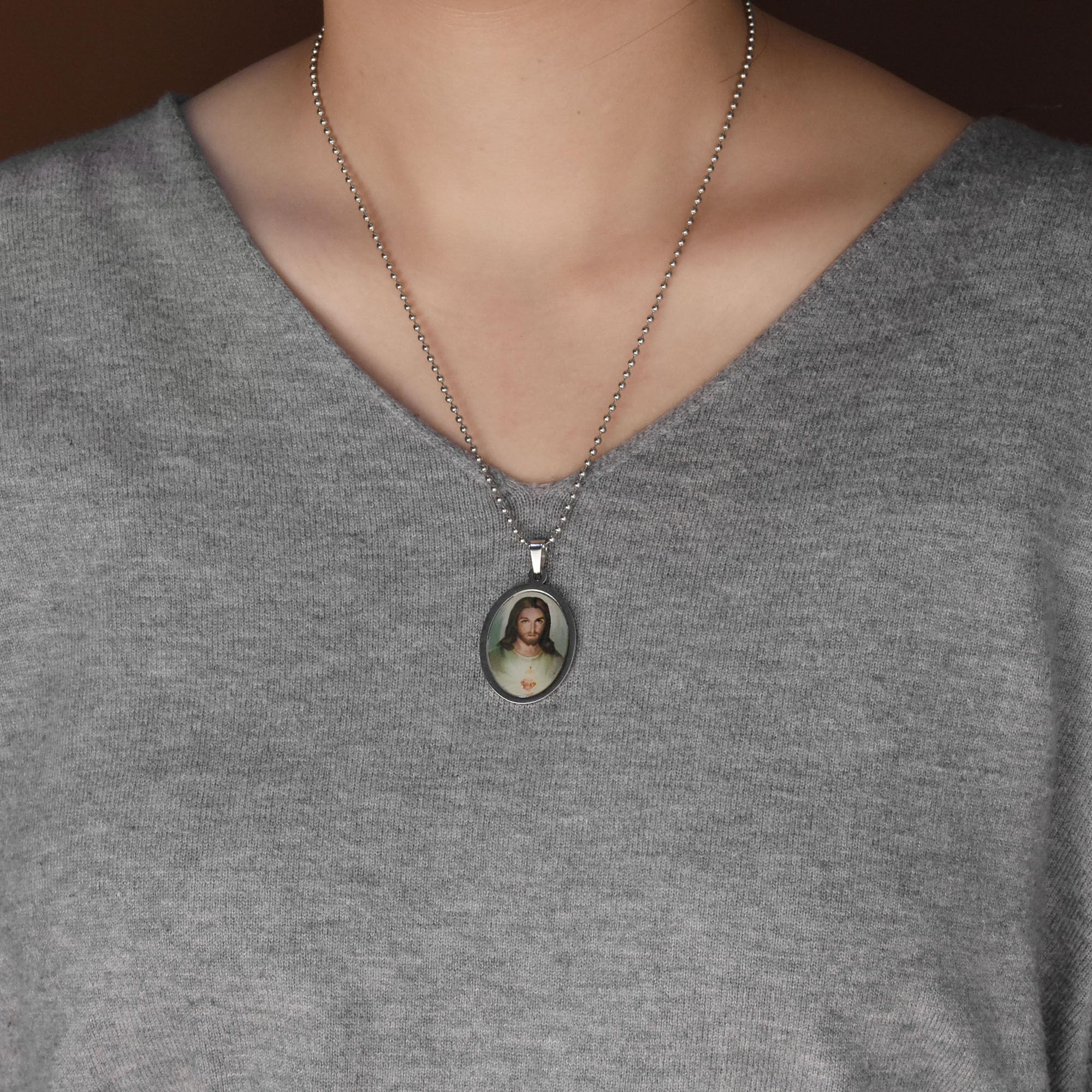 Bling Jewelry Unisex Personalize Oval Religious Medal Medallion Sacred Heart of Jesus Photo Pendant Necklace for Men Teen Silver Tone Customizable