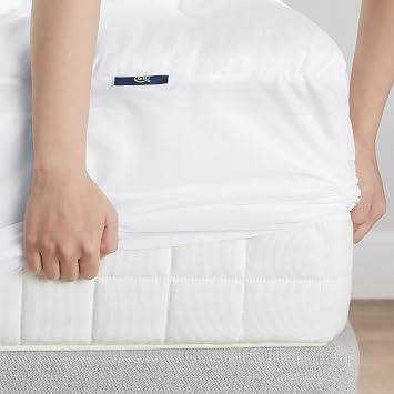 Serta ComfortSure Mattress Cover, Fitted Pillow Top Mattress Pad, Super Soft and Breathable Quilted Cotton Protector with 18 Elastic Deep Pockets for Secure Fit, King, White