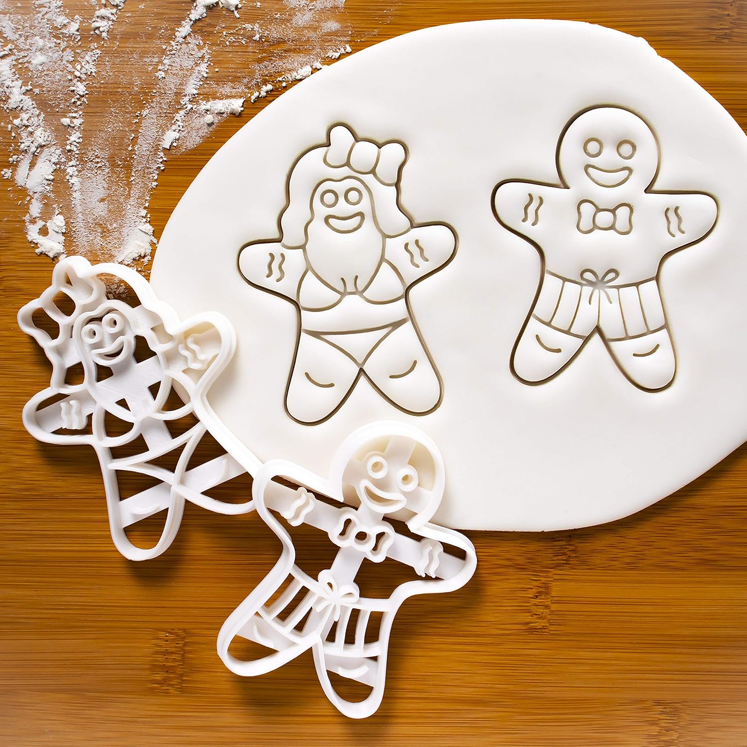 Set of 2 Summer Gingerbread Couple cookie cutters (Designs: Bikini Gingerbread Woman and Summer Shorts Gingerbread Man), 2 pieces - Bakerlogy