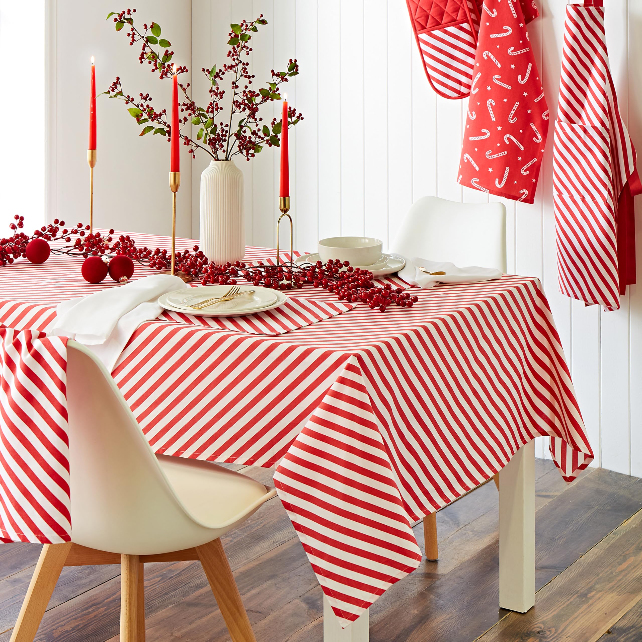 Catherine Lansfield Nappe de Noël en Coton Motif Sucre d'orge Blanc/Rouge 137 x 229 cm