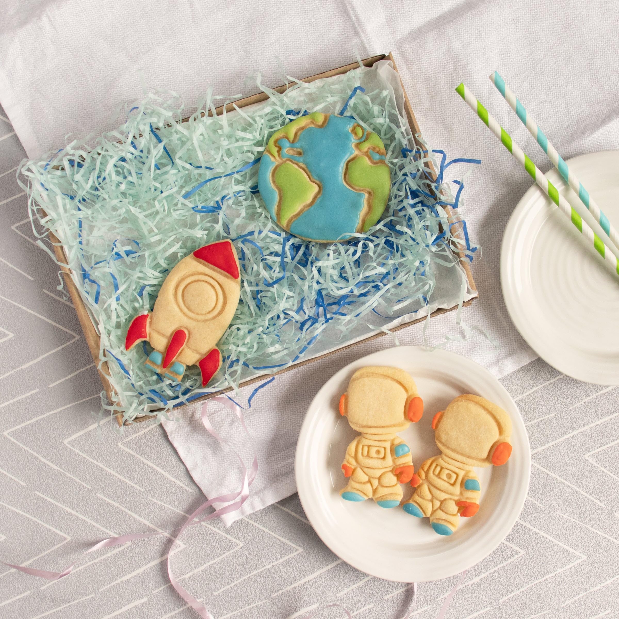 3er Set Weltall Ausstechformen (Formen: Astronaut, Rakete und Erde), 3 Teile, Bakerlogy