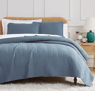 Oversized Twin Quilt Bedding Set Lightweight with 1 Sham, Chevron Blue