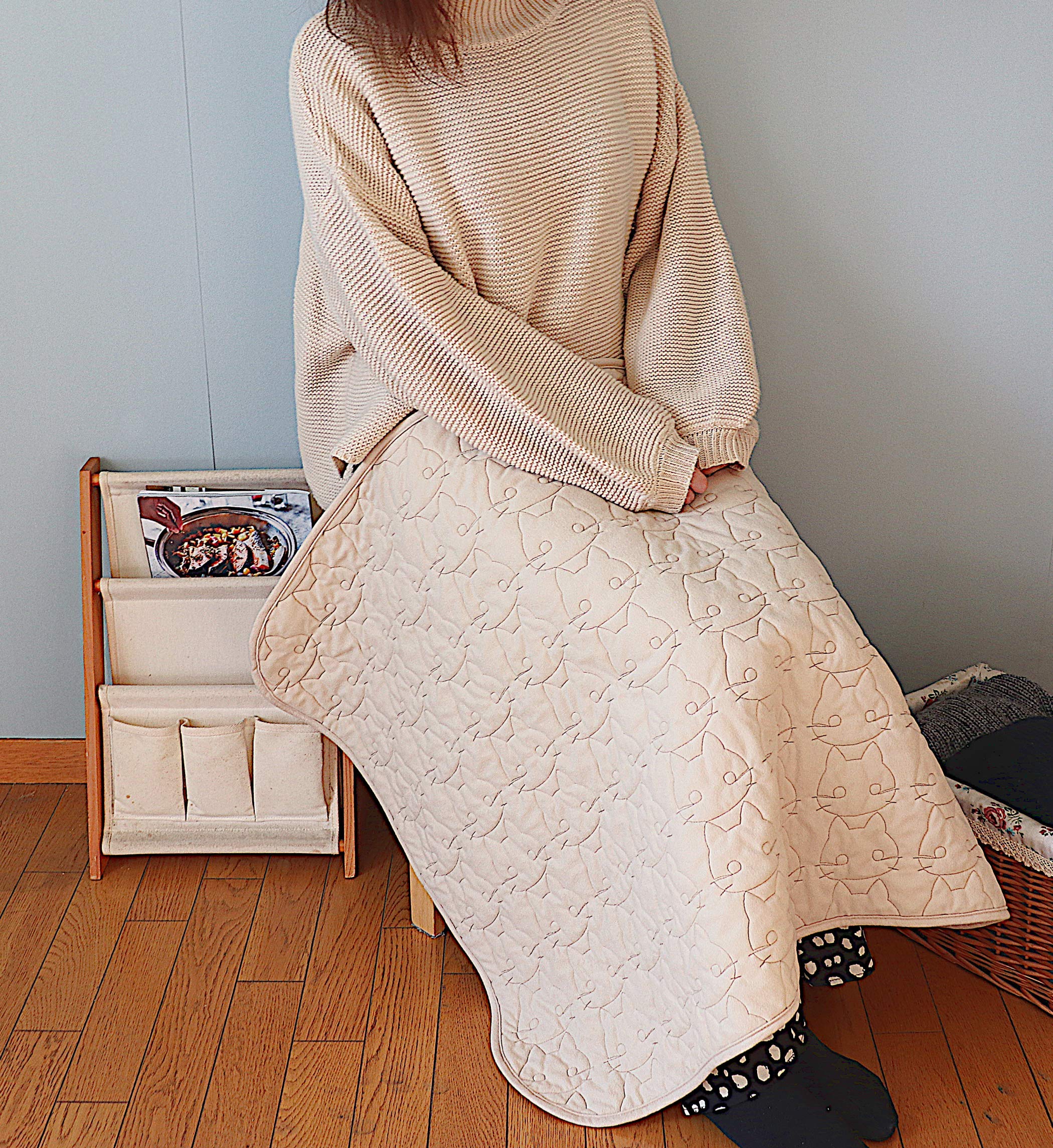 100% シルク キルティングひざ掛け 100x70 cm 100% シルク キルティングひざ掛け 100x70 cm