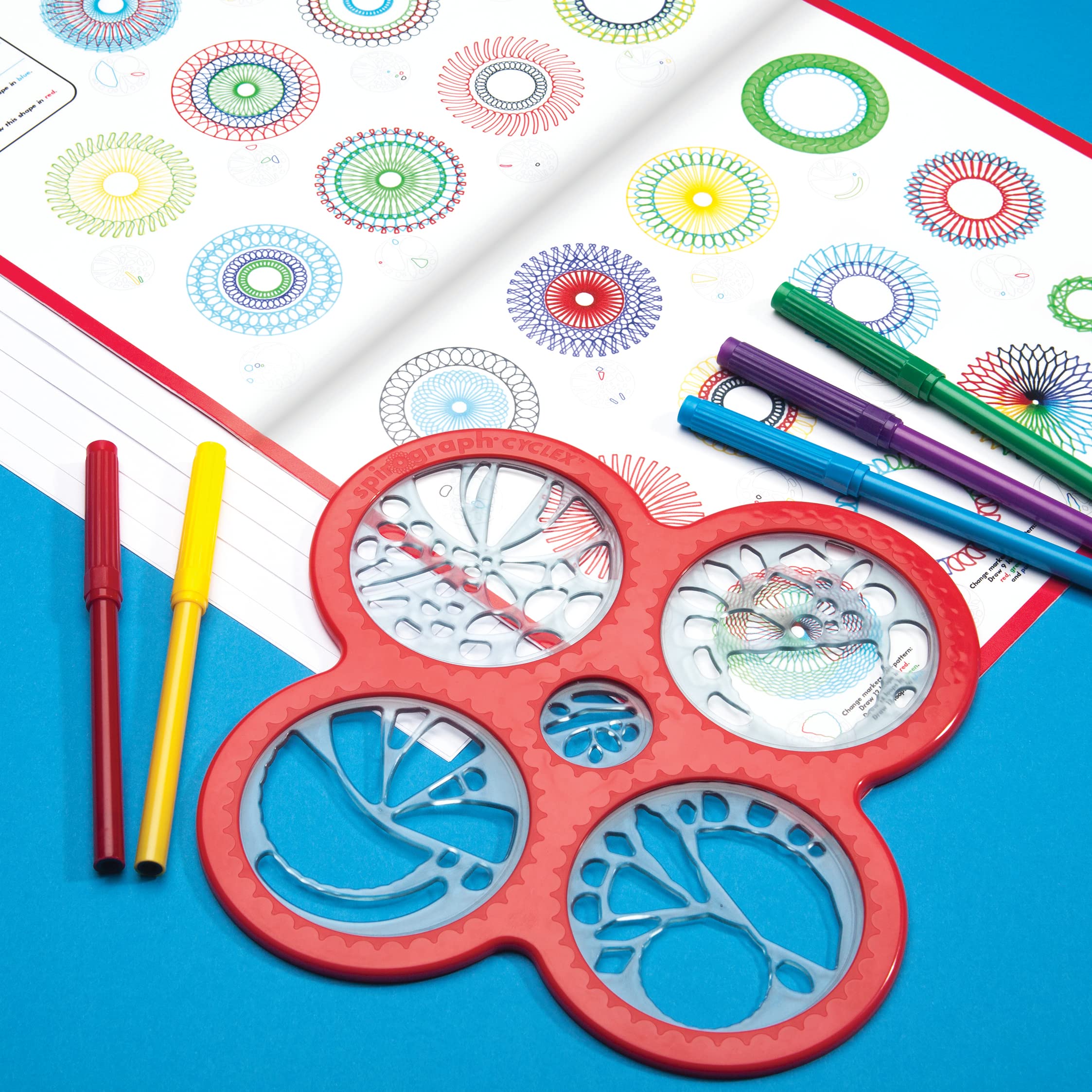 Silverlit SPIROGRAPH Cyclex - Loisirs créatifs - Création de spirales à l'infini avec les roues rotatives ! - 1 forme, 6 feutres colorés, 1 guide de réalisation et 20 feuilles à dessin. - Dès 5 ans