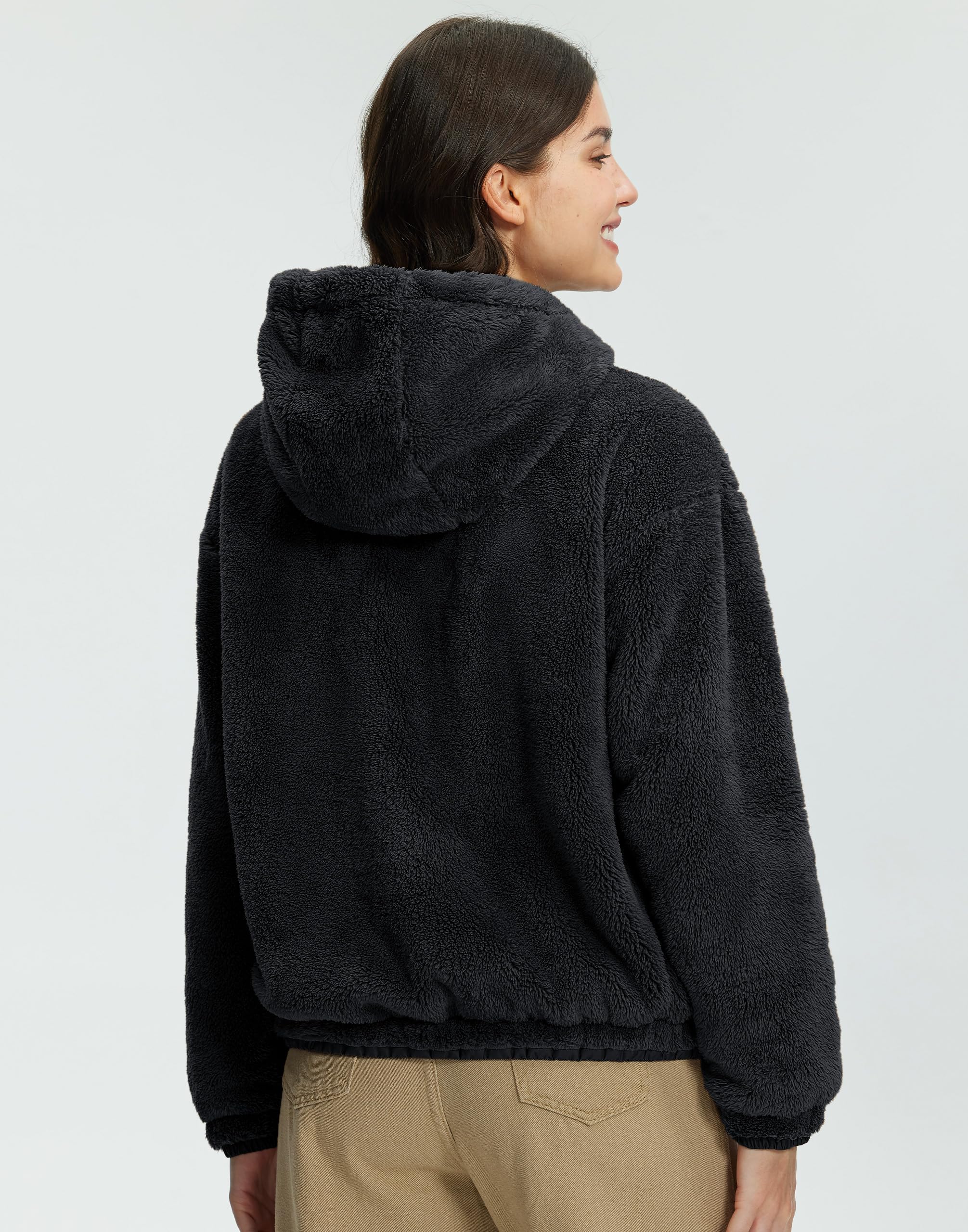 Veste polaire femme à capuche légère sweat windproof et chaude transition avec poches, doudoune polaire douce et confortable avec fermeture éclair complète pour running, randonnée et loisirs