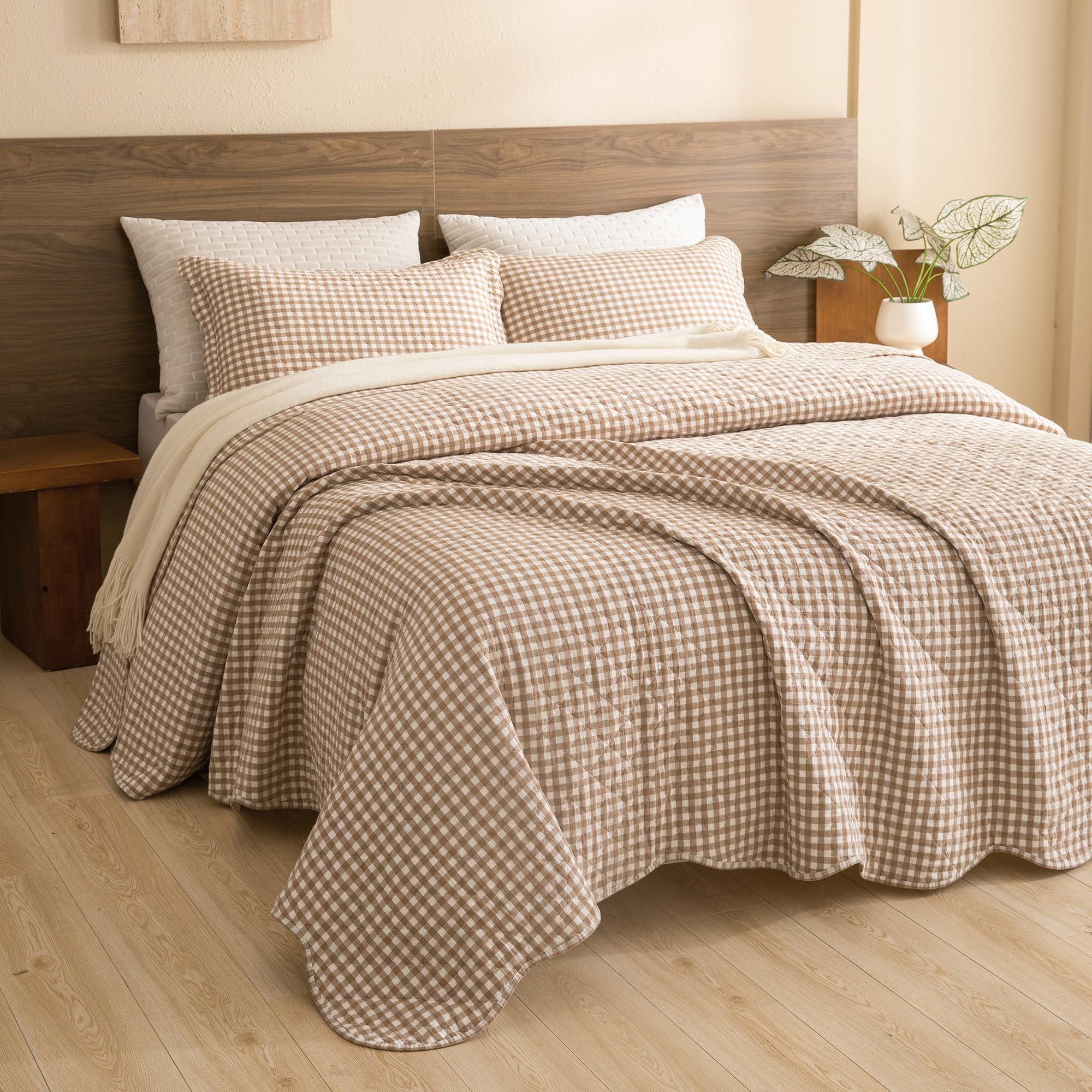 Lady Ann 100% Cotton Full Size Quilt, Tan Gingham Quilted Bedspread