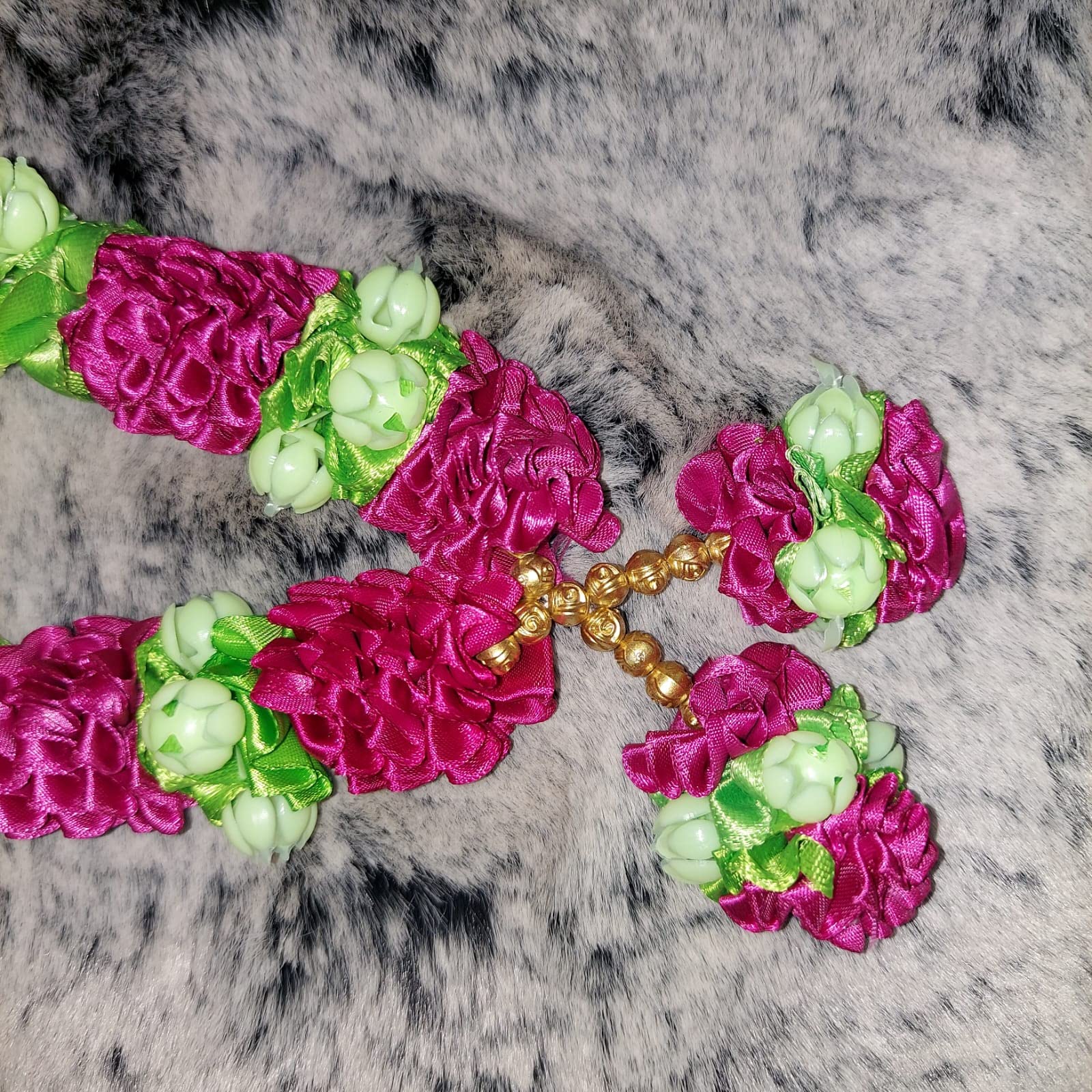 The Holy Mart Artificial mala for god, mala for Lord, mahroon Ribbon mogra Garland (Medium Size inch) - Image 3 thumbnail