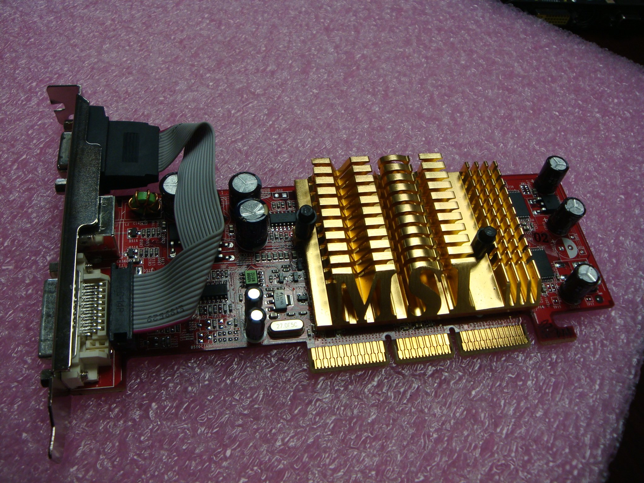 Sparkle GeForce FX 5200 en test sur