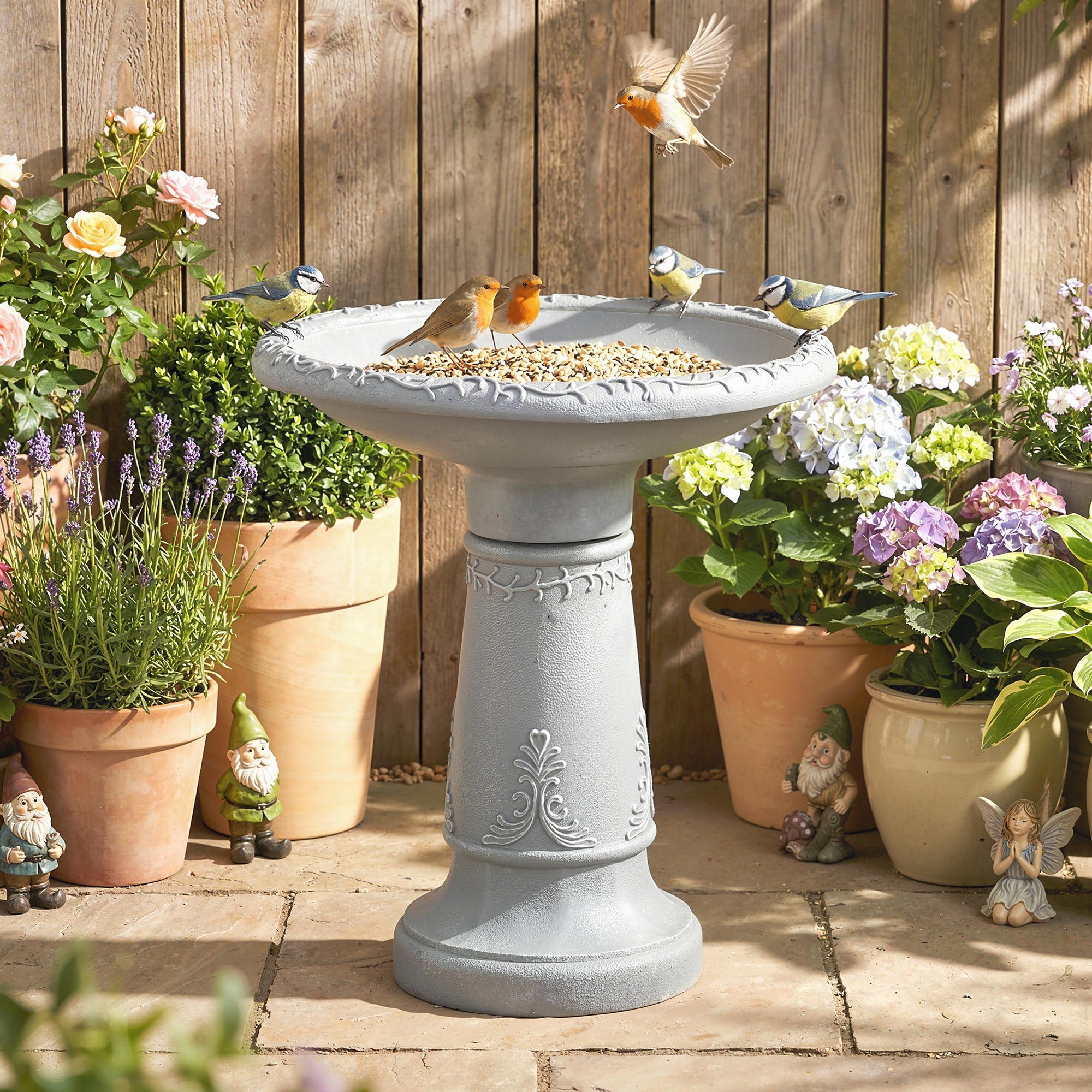 Outsunny Vogeltränke Stehend, Vogelbad aus Harz, frostsicher Vogelbecken mit Steinoptik, Winterfest Wasserstelle Wassertränke für Wildvögel, Wasserschale für Garten Terrasse 48 x 48 x 51 cm, Grau